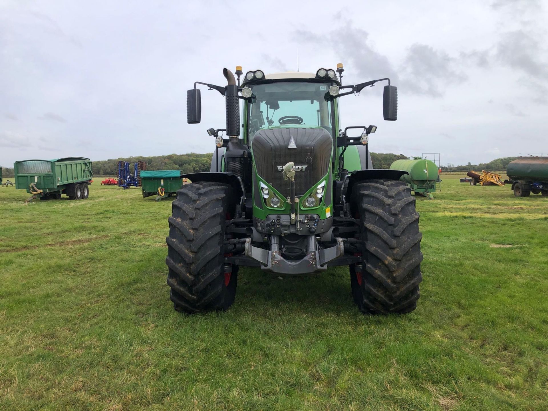 2018 Fendt 930 Vario Profi Plus 65kph 4wd tractor with front and cab suspension, front linkage and h - Image 17 of 20