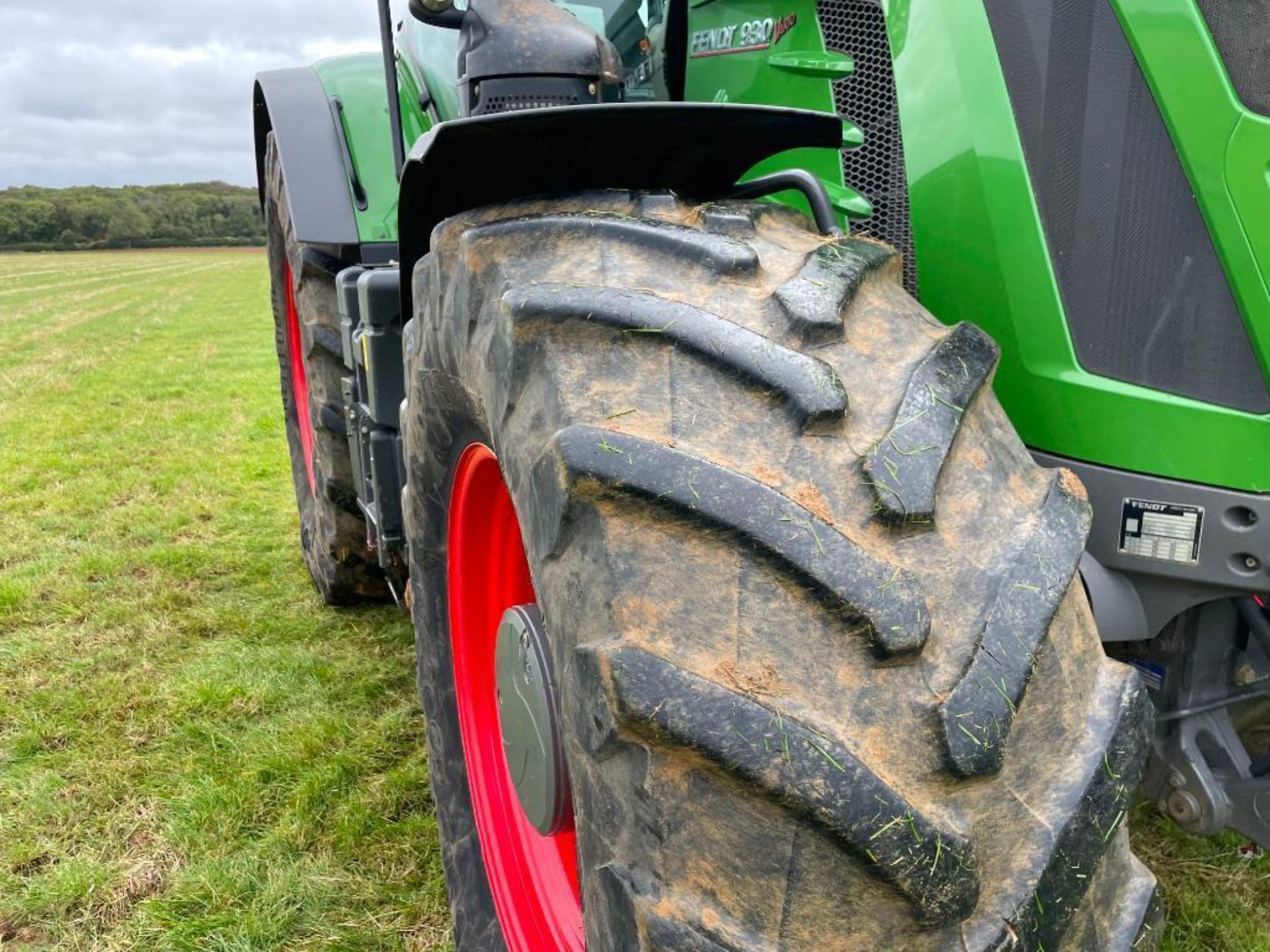 2018 Fendt 930 Vario Profi Plus 65kph 4wd tractor with front and cab suspension, front linkage and h - Image 5 of 20