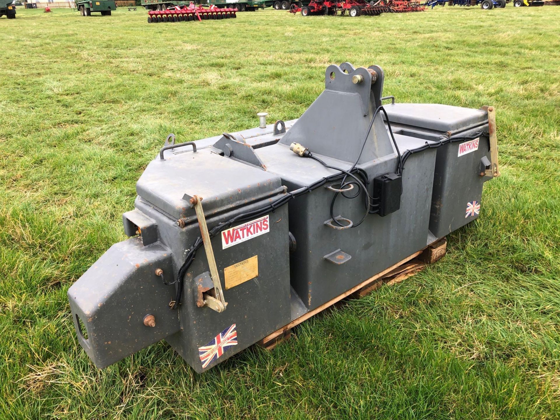 2018 Phillip Watkins 900kg front weight block with tool boxes and additional 600kg weight. Serial No - Image 4 of 7