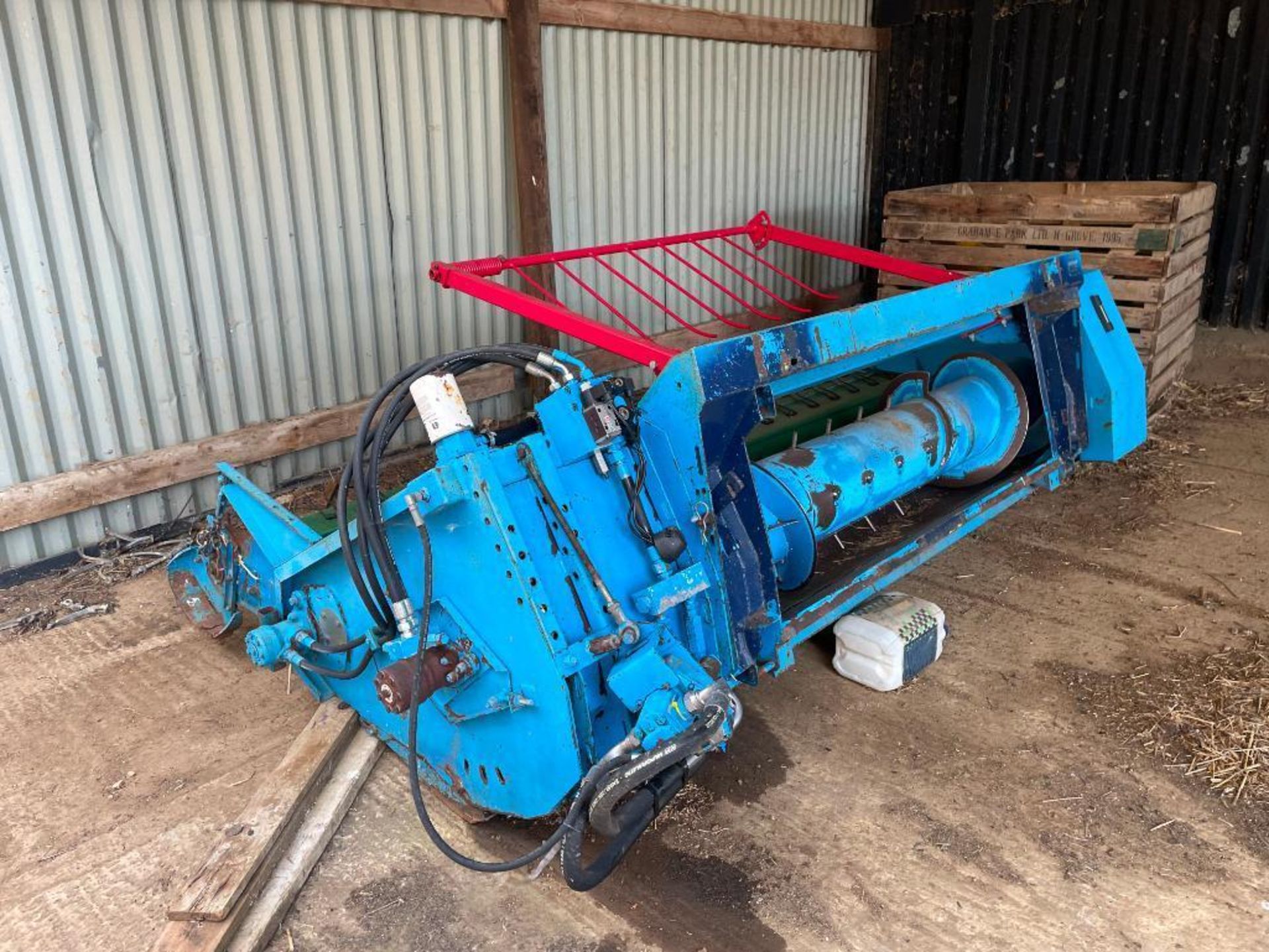 2002 Shelbourne Reynolds 3.5m pick up header. Serial No: 72105 NB control box in office - Image 9 of 10