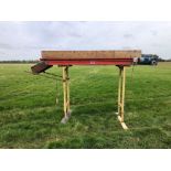 Tong 10ft x 18" flat conveyor on stand, 3ph. Serial No: 12638/80-1-0011