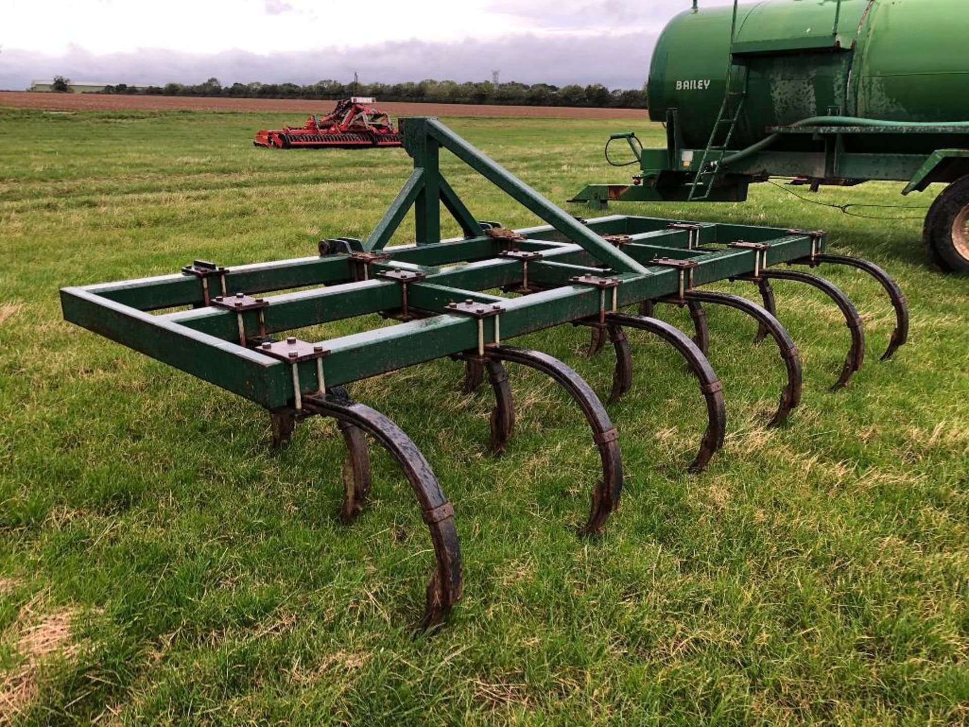 Browns 12ft fixed tine cultivator, linkage mounted - Image 3 of 4