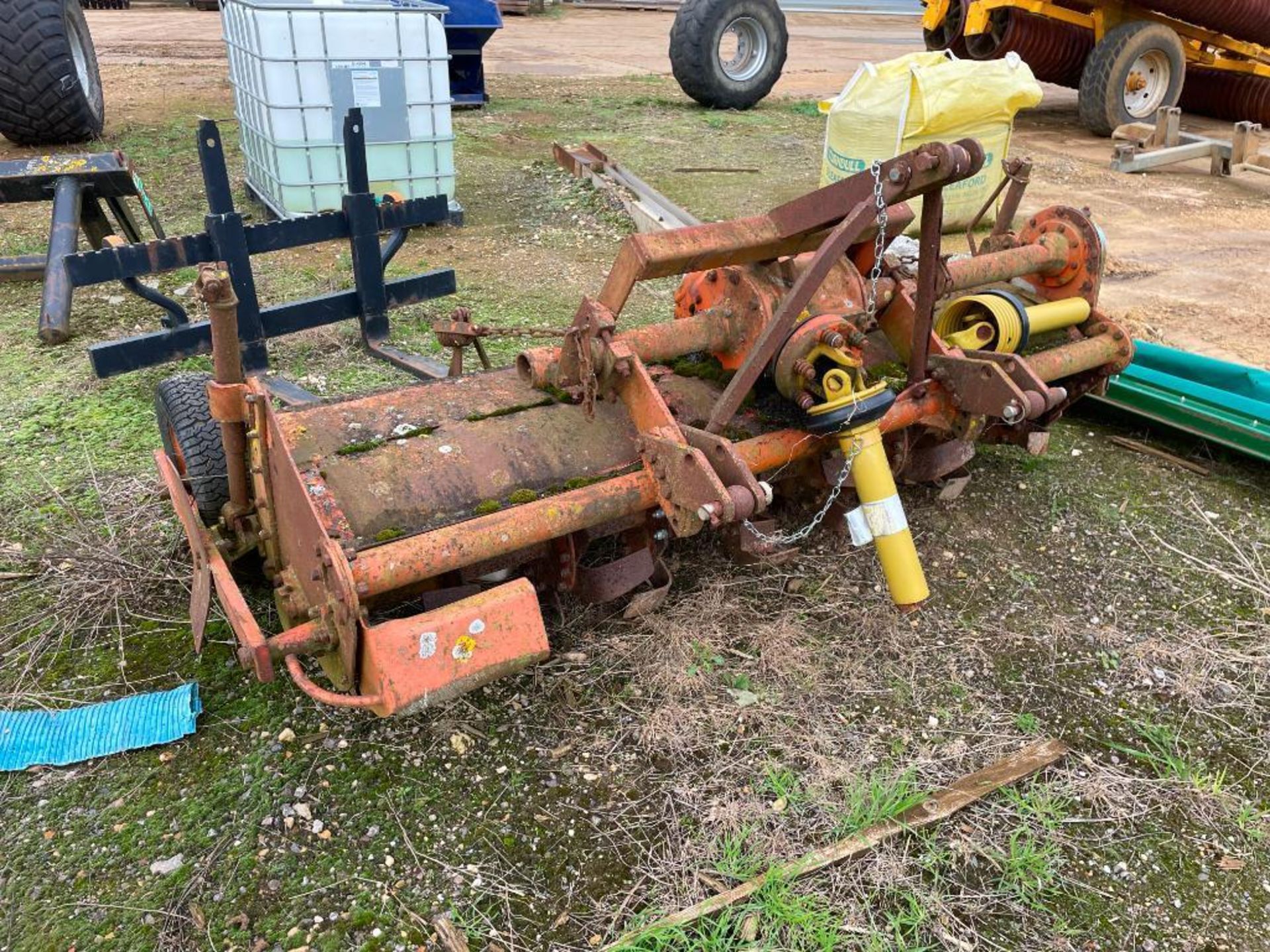 Howard 82" rotavator, linkage mounted, PTO driven. Serial No: 630A6158 - Image 5 of 5