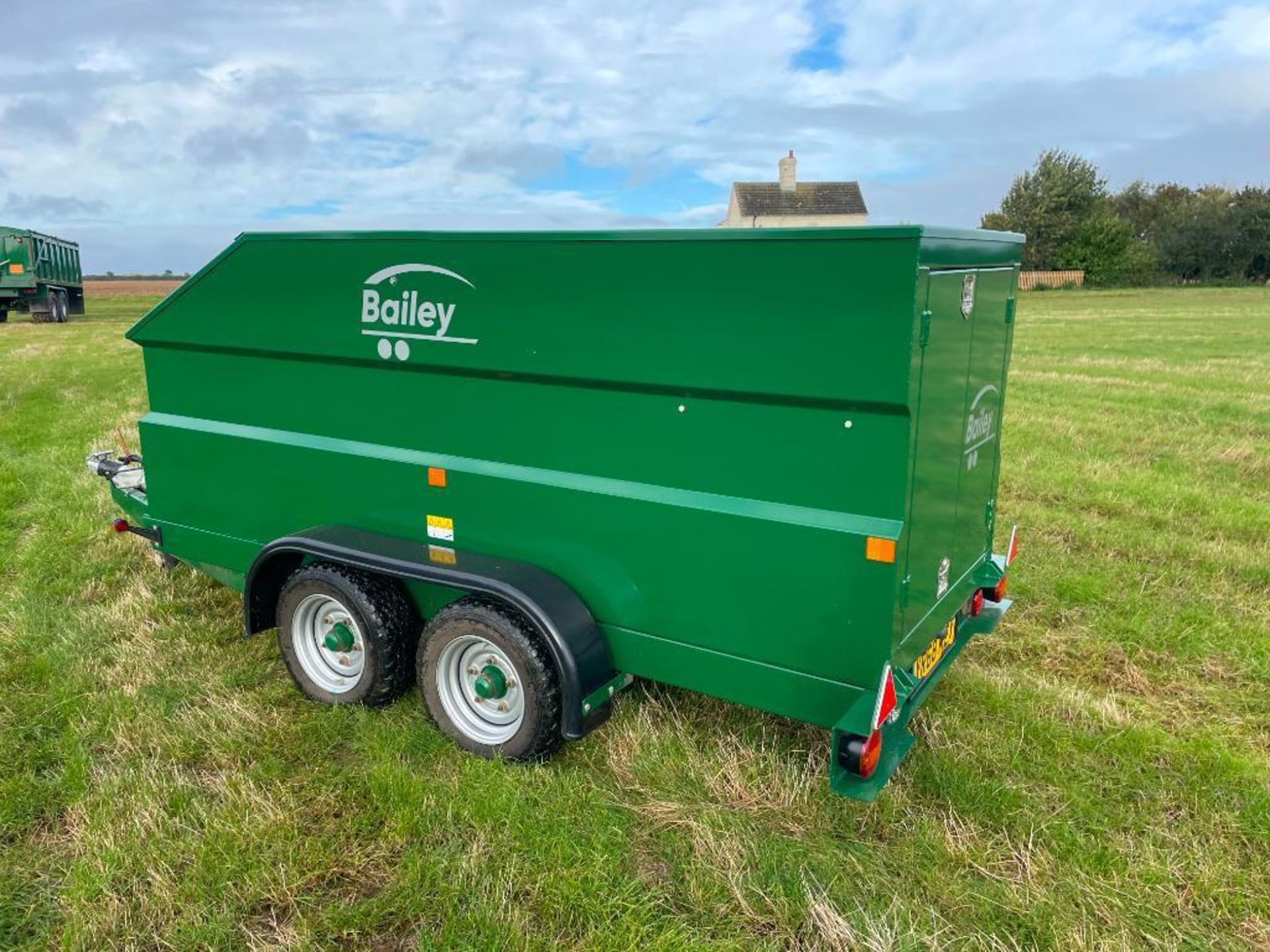 2018 Bailey twin axle diesel bowser with 2,000l diesel tank and 220l AD-Blue tank, 12v pump and flow - Image 7 of 16