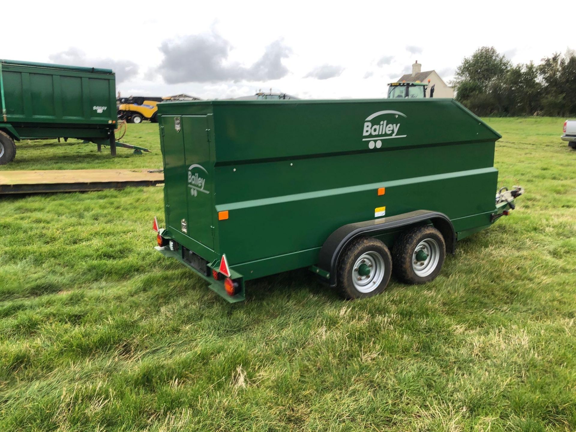 2018 Bailey twin axle diesel bowser with 2,000l diesel tank and 220l AD-Blue tank, 12v pump and flow - Image 15 of 16