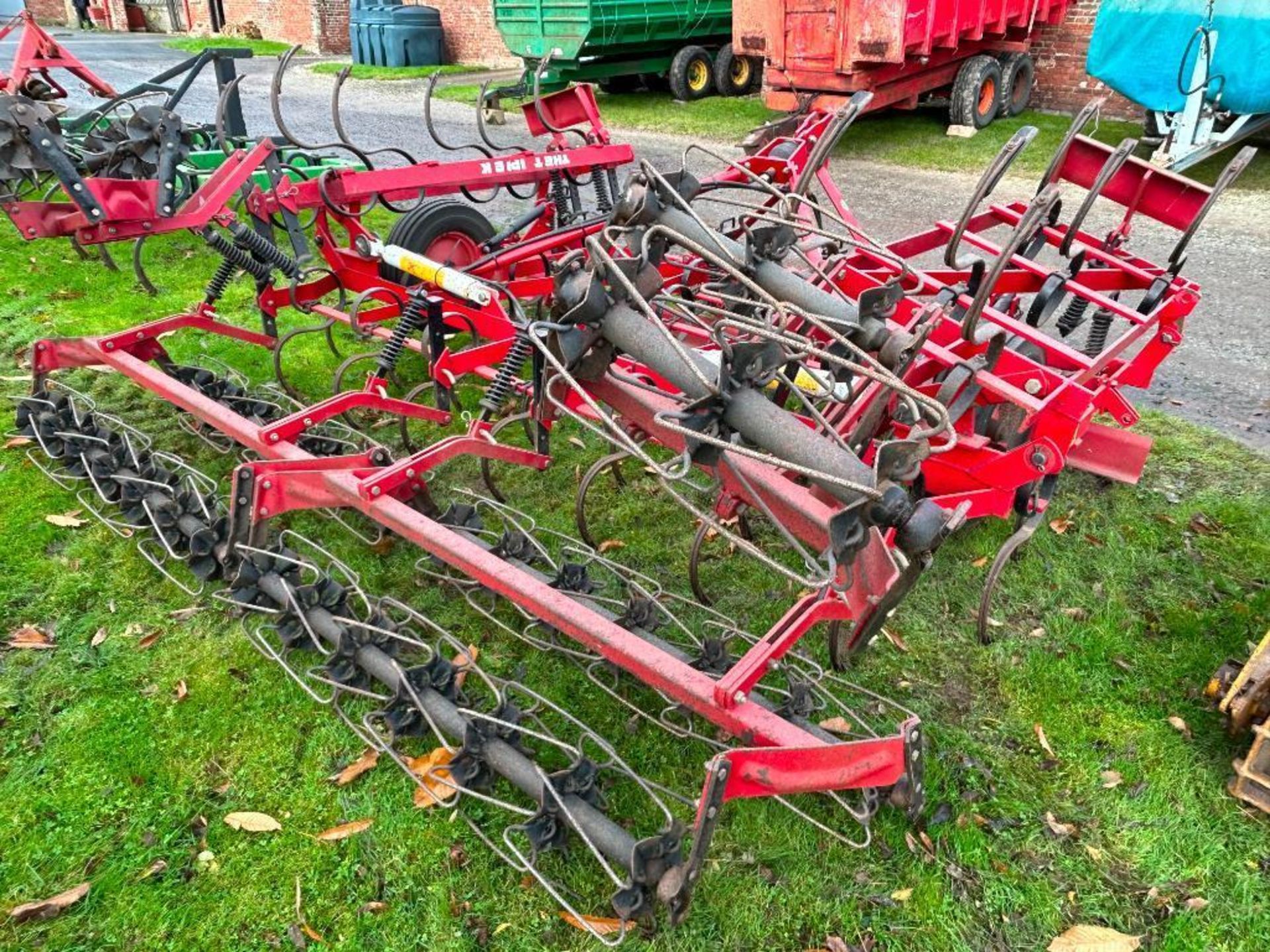 1997 Kongskilde Triple K 4m hydraulic folding harrows c/w 33 new points Manual and box with points i - Image 4 of 5