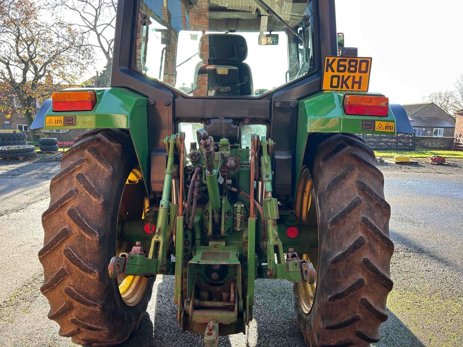 1993 John Deere 6300 Power Quad tractor on 10.0-16 front and 13.6r38 rear wheels and tyres. On farm - Image 14 of 17