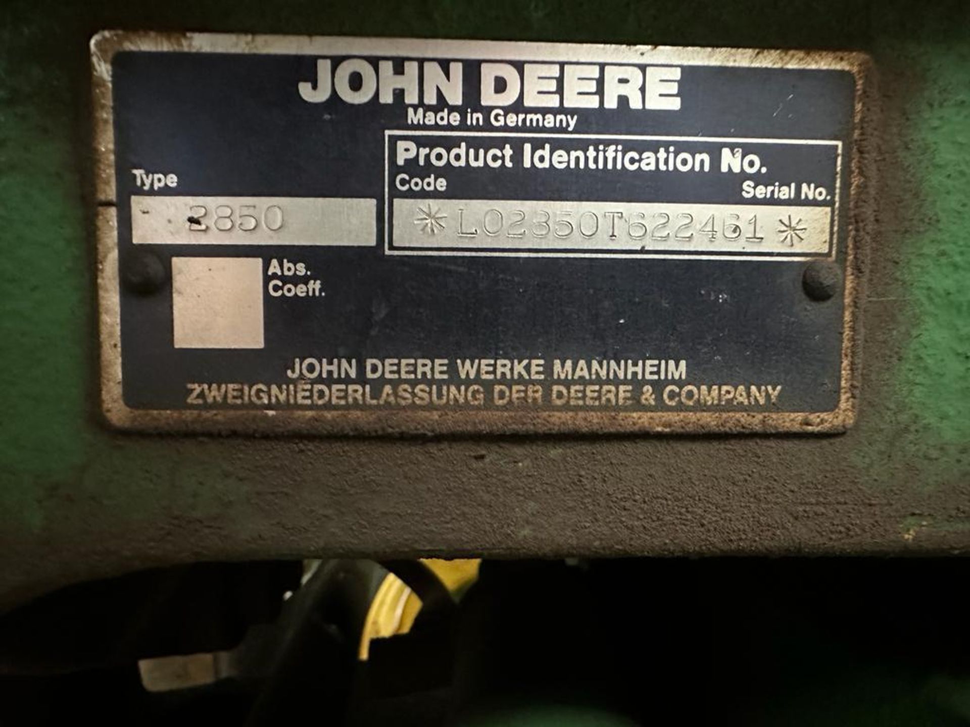 1987 John Deere 2850 Power Synchron tractor, on 10.0-16 front and 13.6/12r38 rear wheels and tyres. - Image 10 of 10