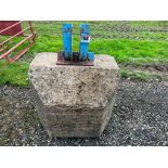 Concrete weight block on 3 point linkage
