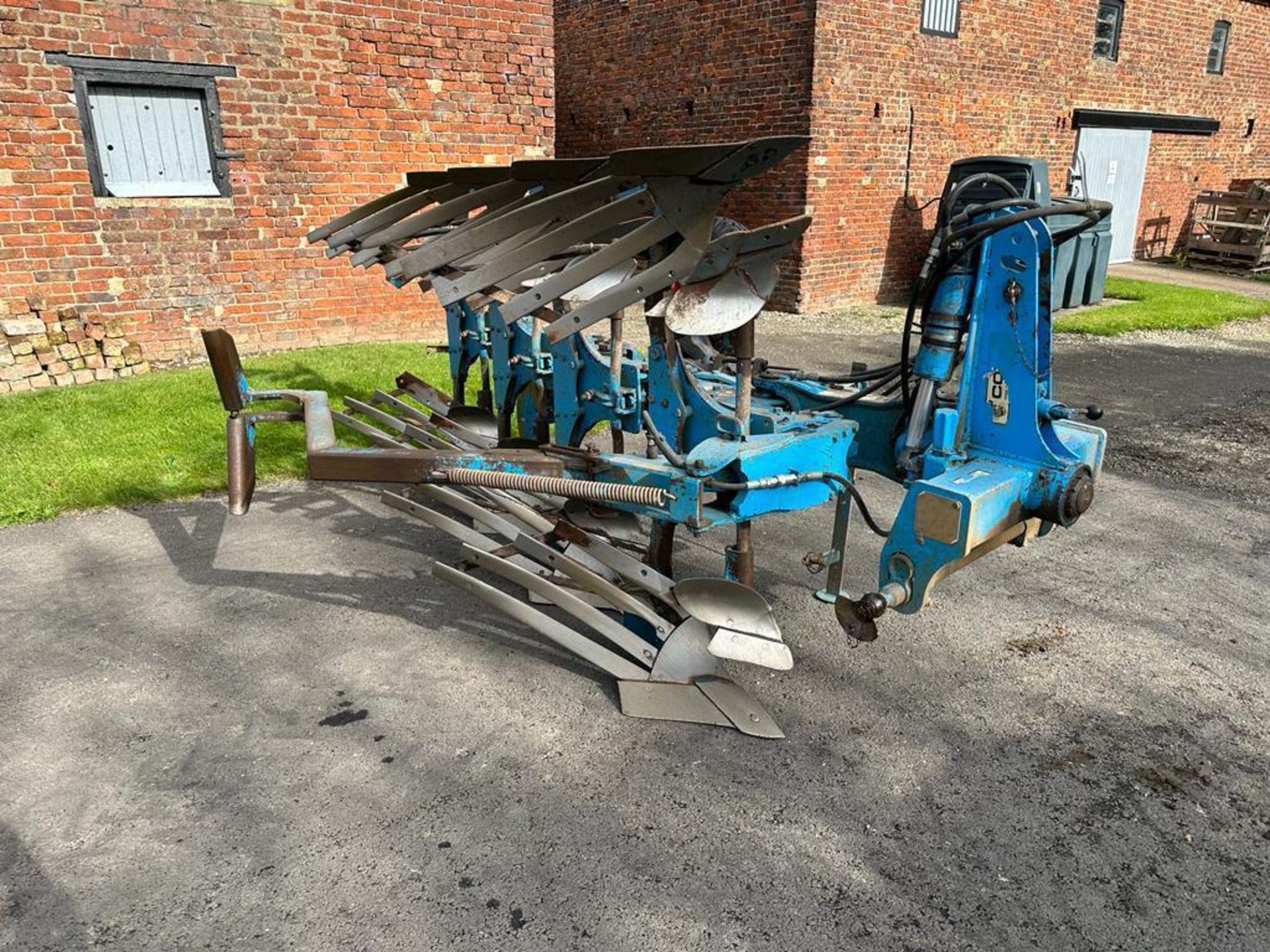 1991 Lemken DL5120 4 furrow hydraulic vari-width reversible plough with slatted mouldboards, c/w dep - Image 14 of 14