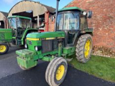 1987 John Deere 2850 Power Synchron tractor, on 10.0-16 front and 13.6/12r38 rear wheels and tyres.