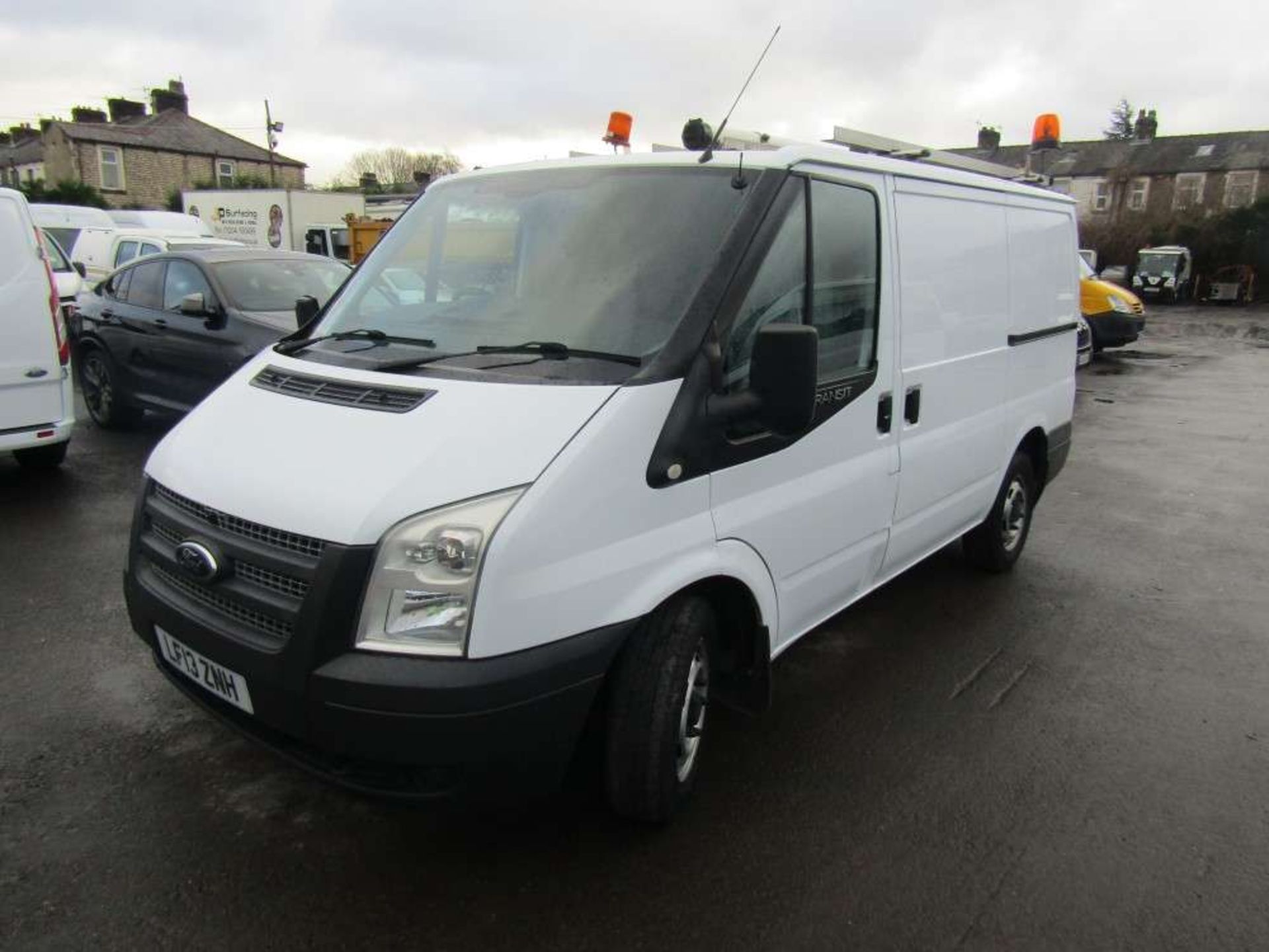 2013 13 reg Ford Transit 100 T300 FWD - Image 2 of 8