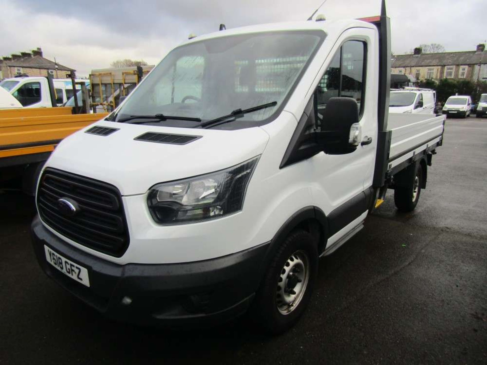 2018 18 reg Ford Transit 2.0 350 mwb Dropside - Image 2 of 6