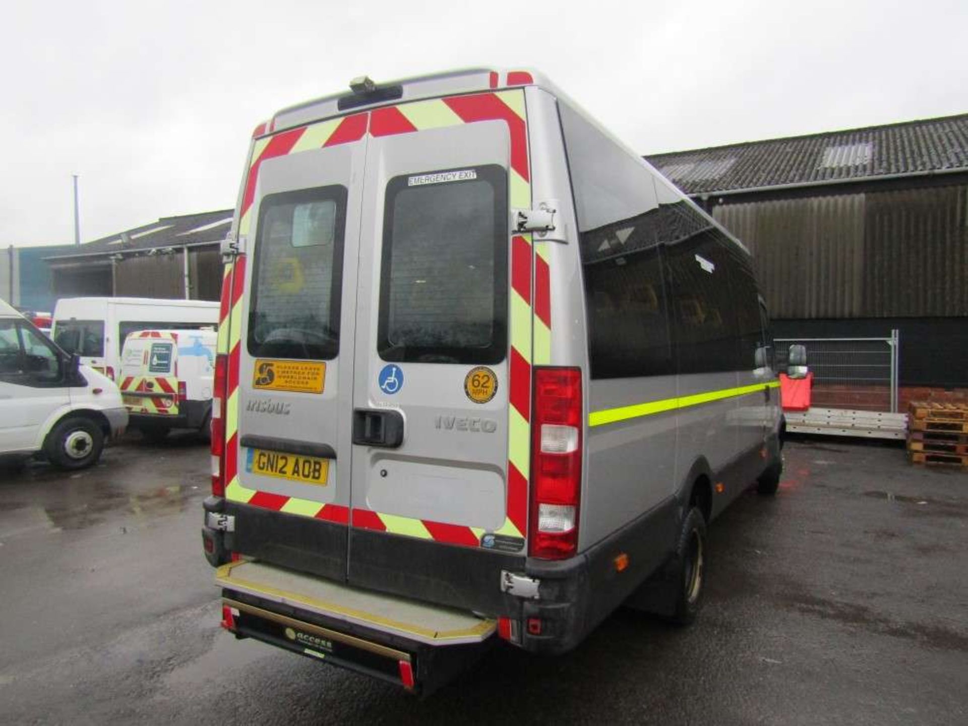 2012 12 reg Iris Daily 50C17 Minibus (Direct Council) - Image 4 of 7