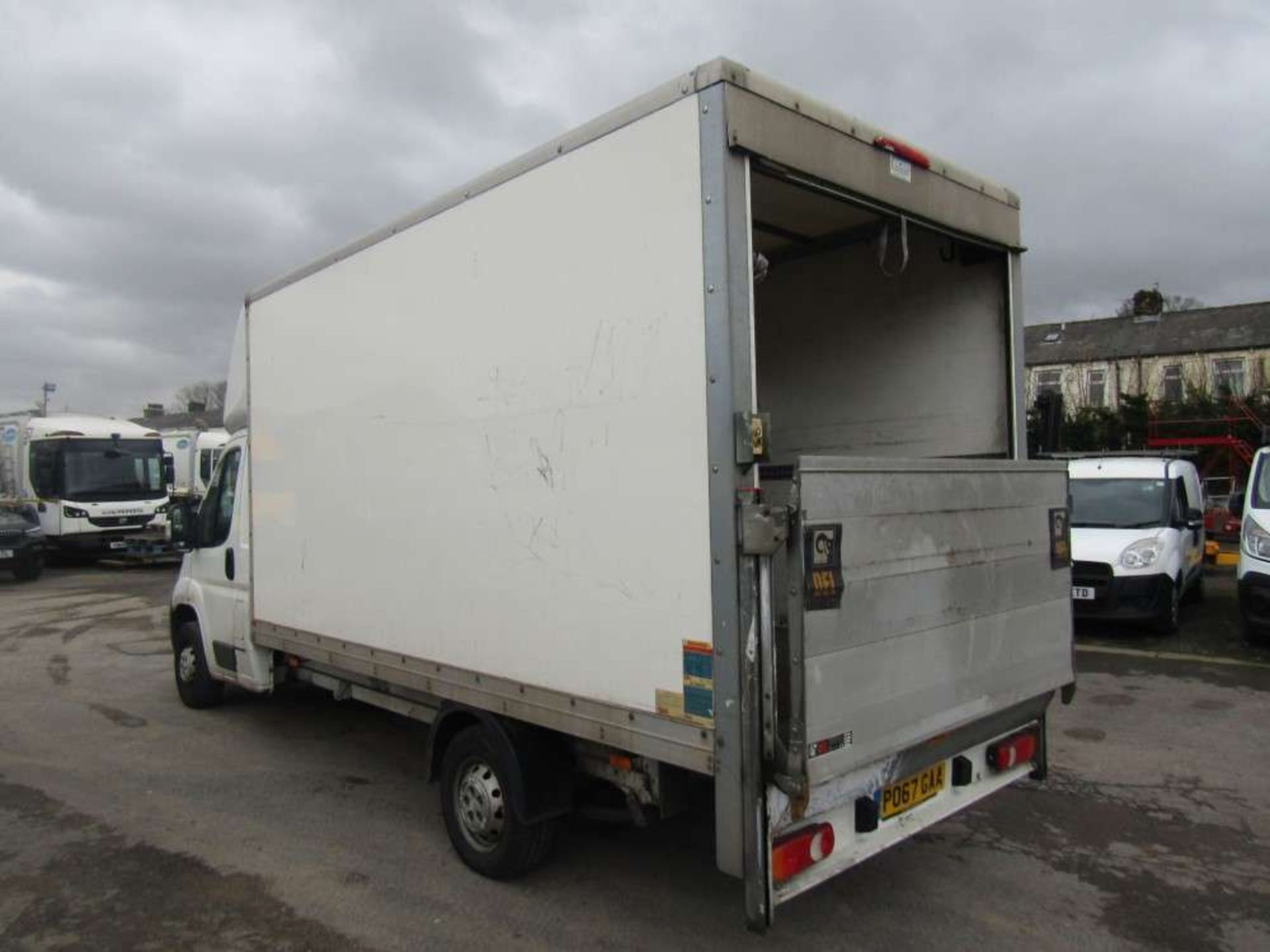 2017 67 reg Citroen Relay 35 L3 Blue HDI Luton Van - Image 3 of 6