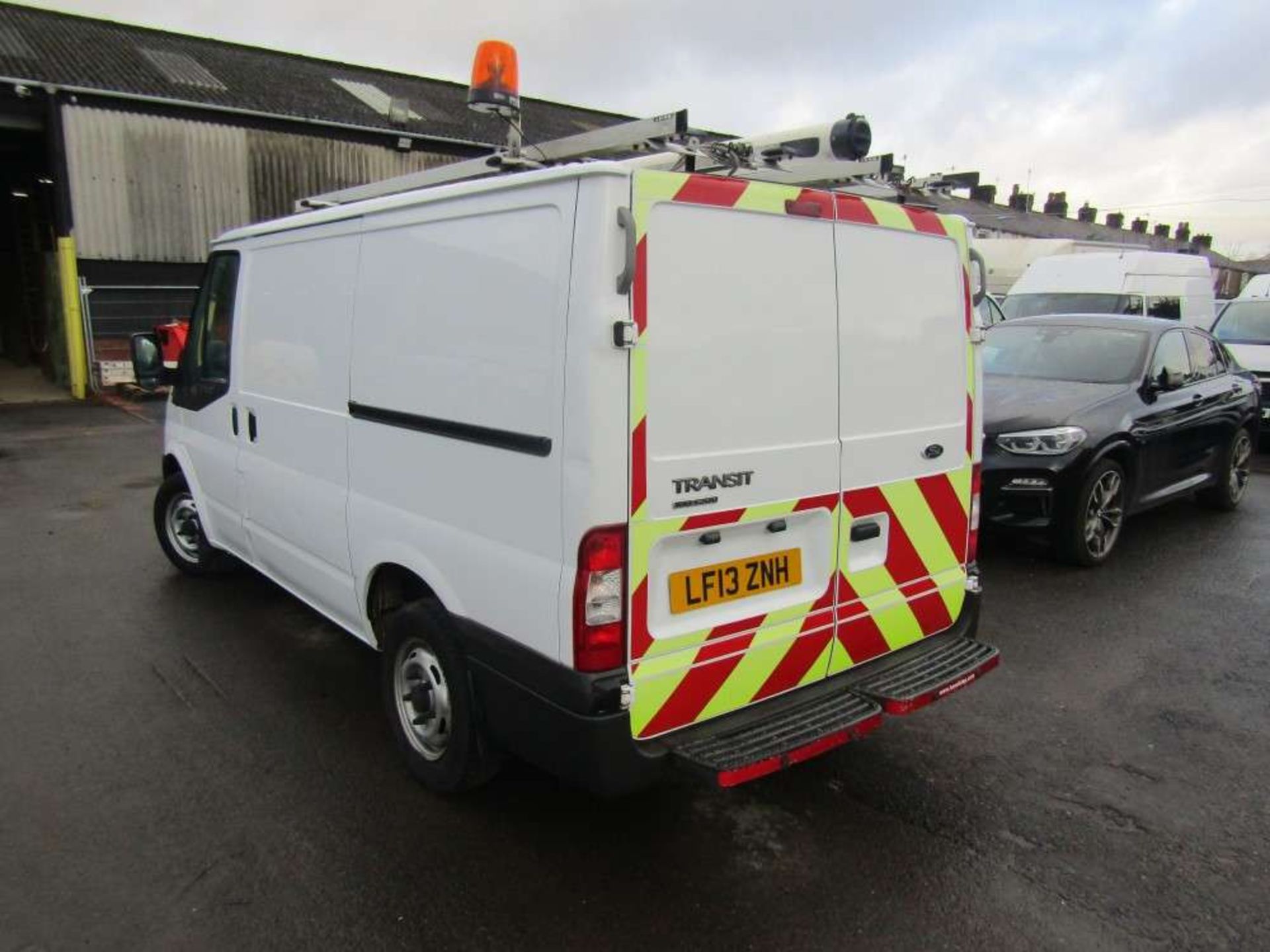 2013 13 reg Ford Transit 100 T300 FWD - Image 3 of 8