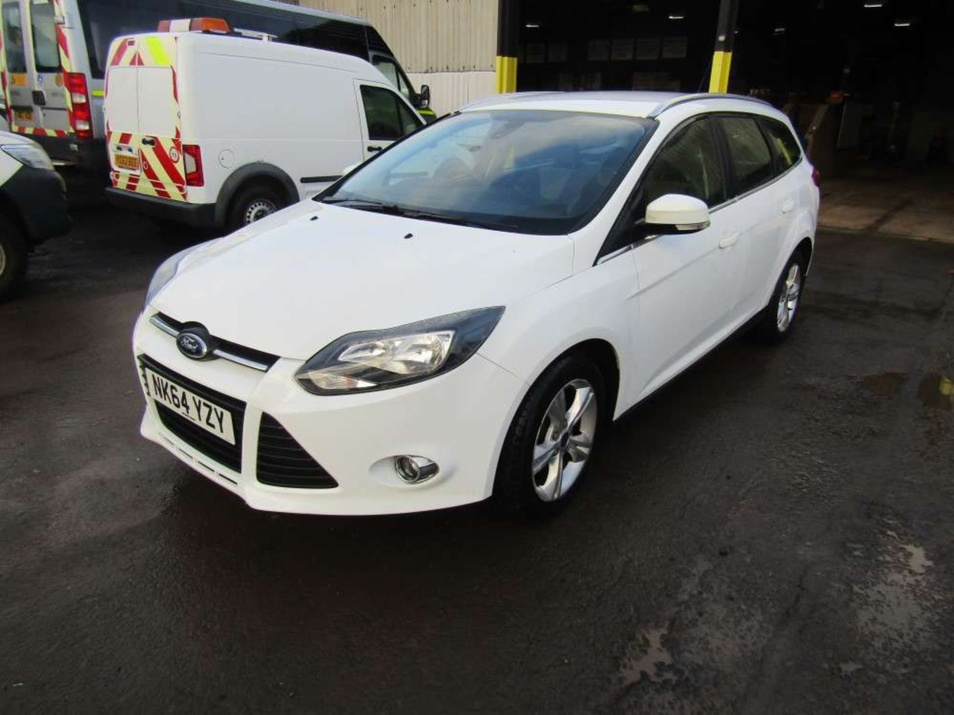 2014 64 reg Ford Focus Zetec TDCI Estate - Image 2 of 6