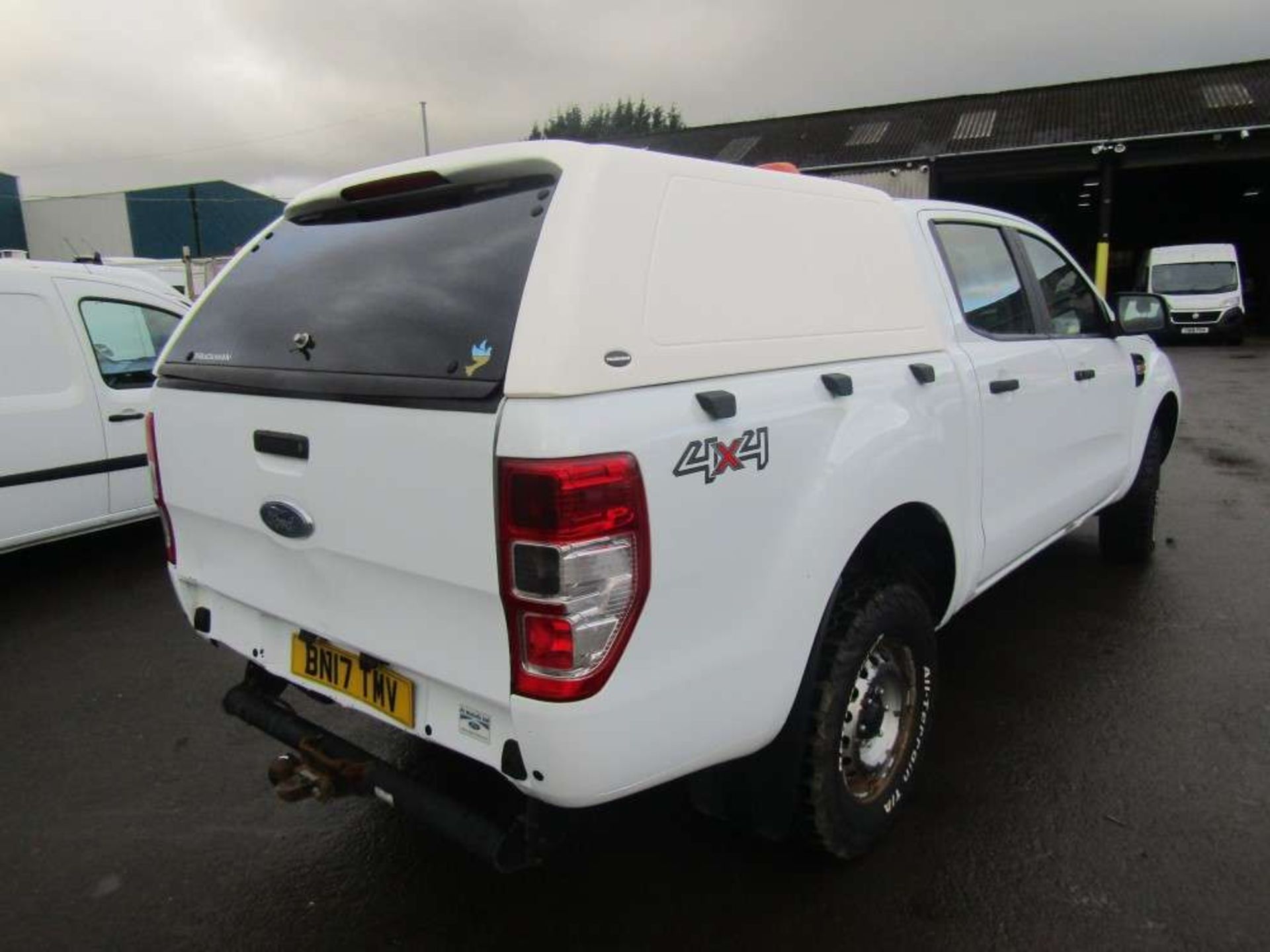 2017 17 reg Ford Ranger XL 4 x 4 TDCI Pickup (Non Runner, Smoking Bad) - Image 4 of 6