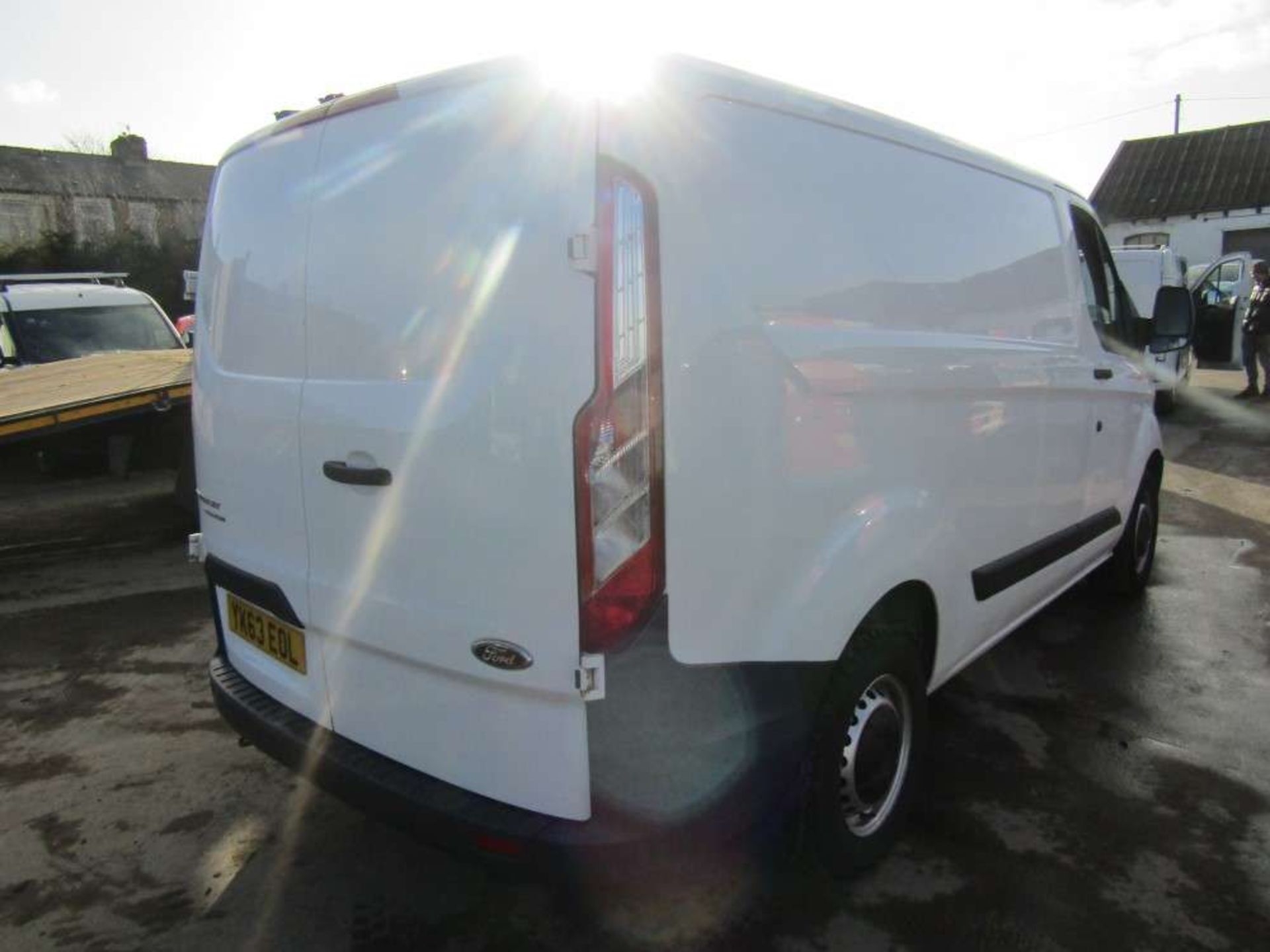 2013 63 reg Ford Transit Custom L1H1 270 Eco Tech - Image 4 of 7