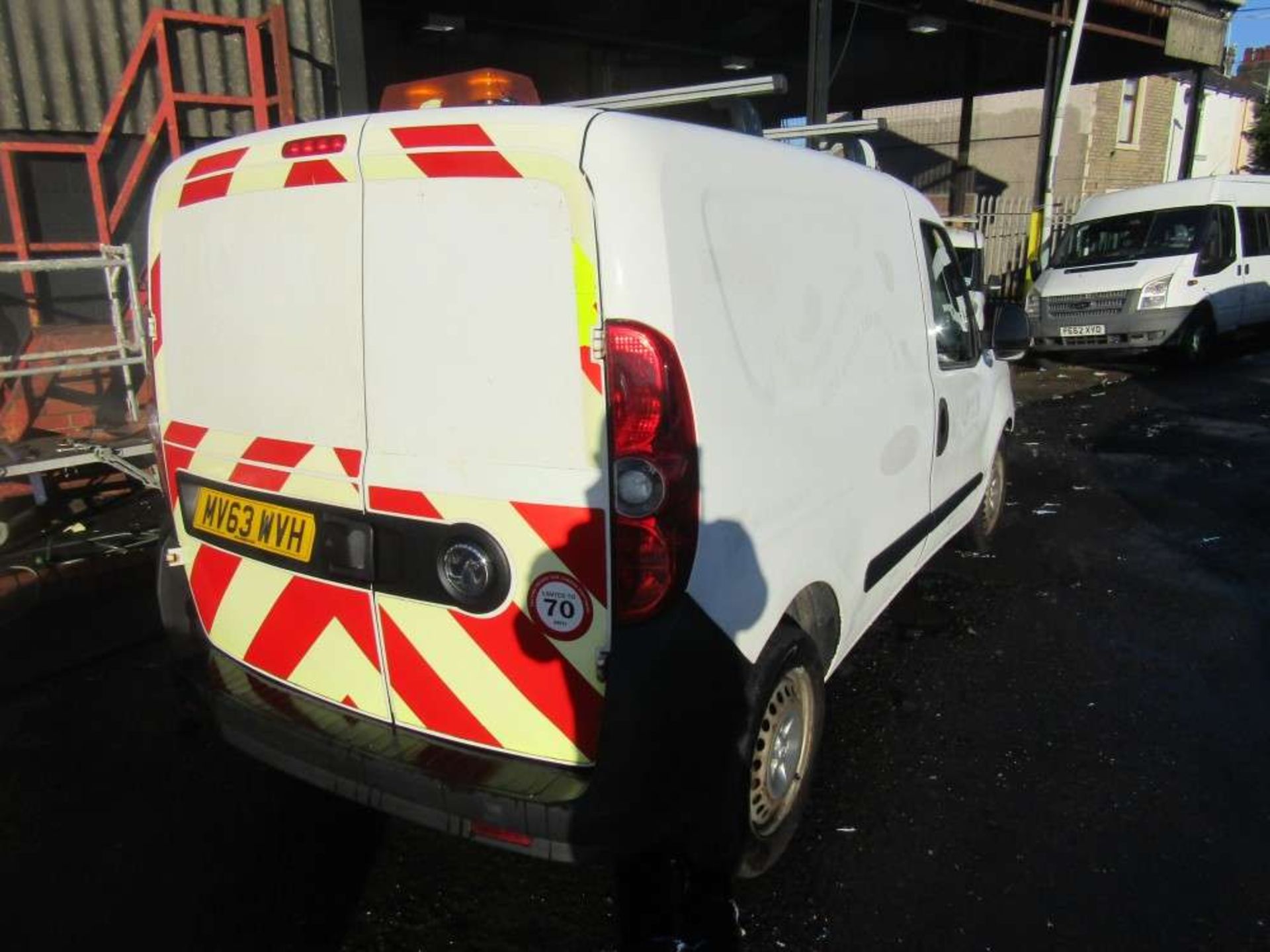 2013 63 reg Vauxhall Combo 2300 L1H1 CDTI (Direct United Utilities Water) - Image 4 of 7