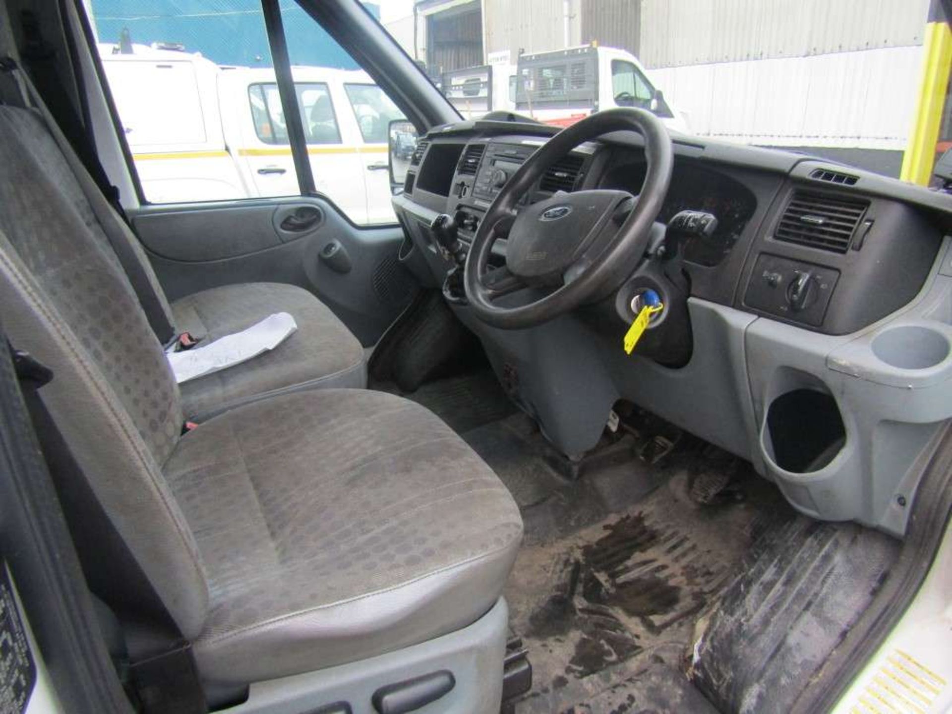 2011 61 reg Ford Transit 100 T350L RWD - Image 7 of 8