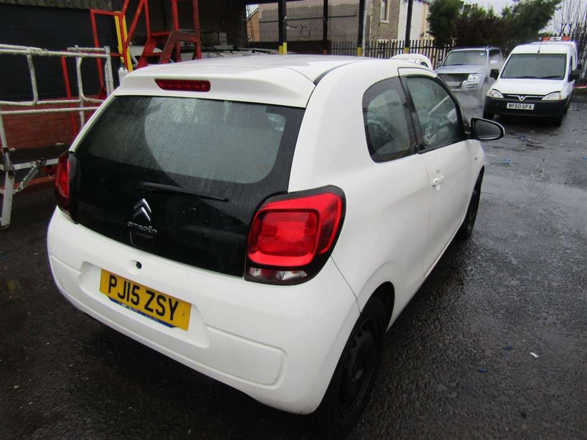 2015 15 reg Citroen C1 Feel (Engine Runs But Won't Drive) (Direct Council) - Image 4 of 6