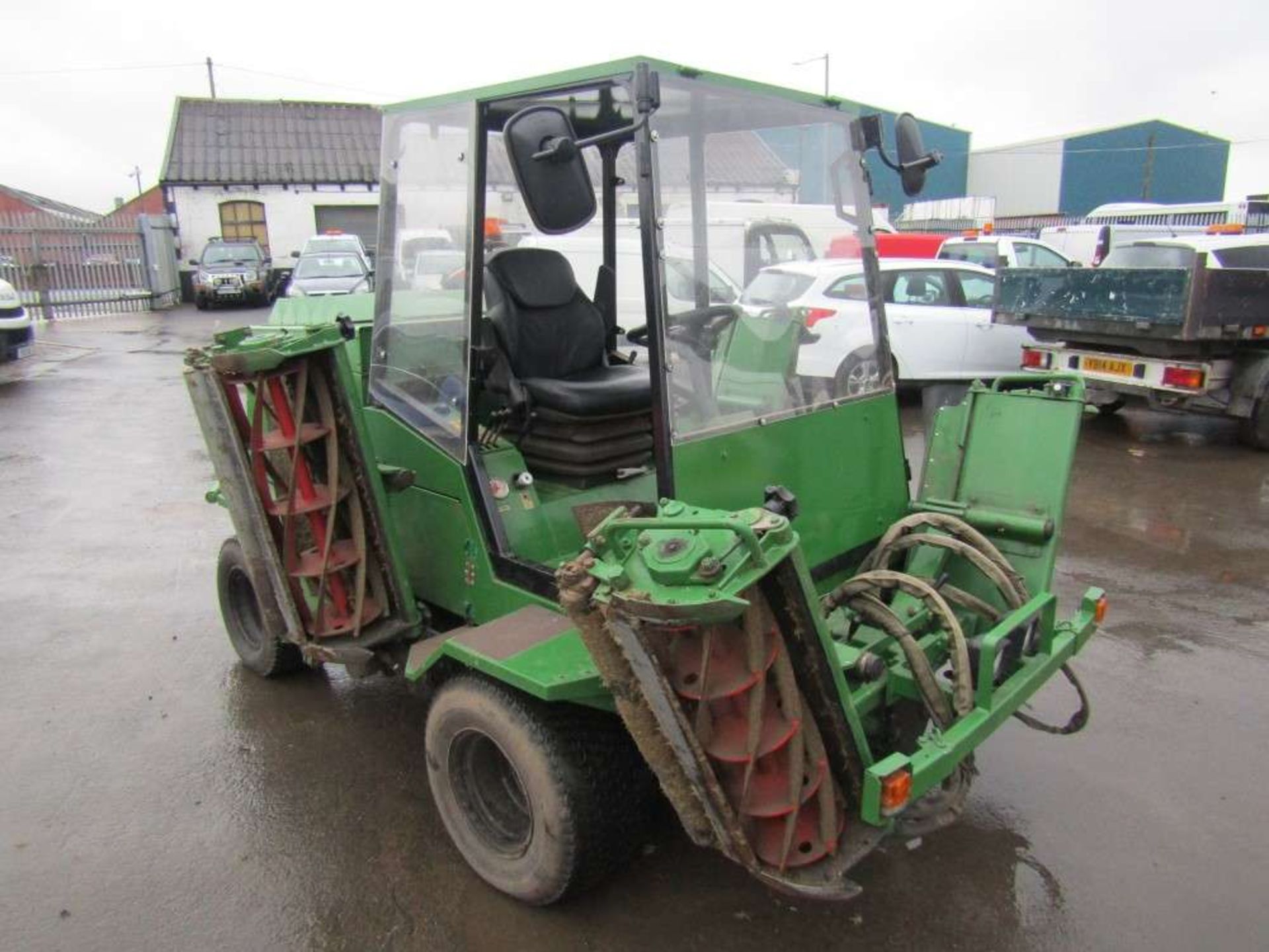 Ransomes 5 Gang Diesel Ride on Mower - Image 2 of 7