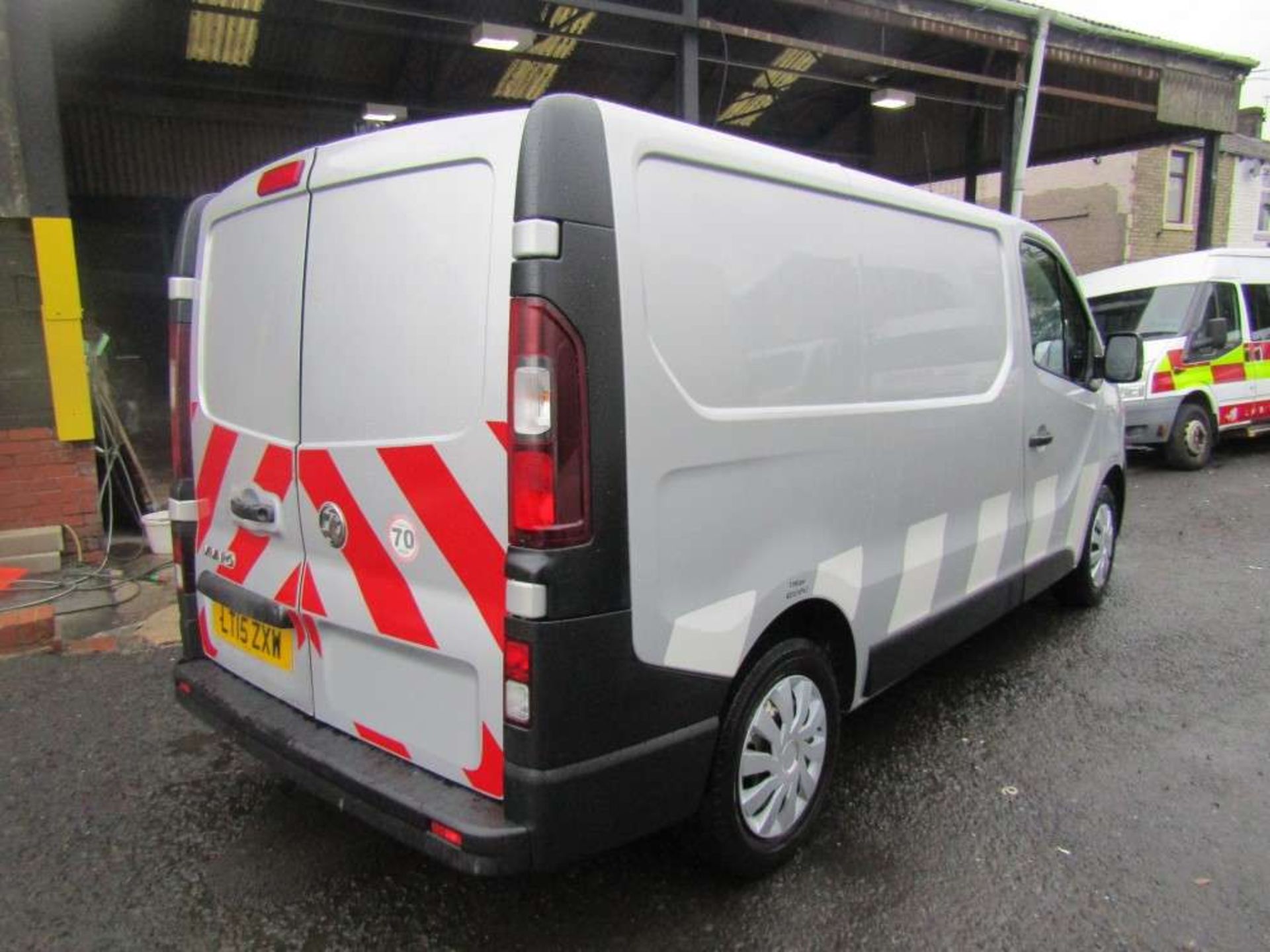 2015 15 reg Vauxhall Vivaro 2900 CDTI Ecoflex - Image 4 of 7