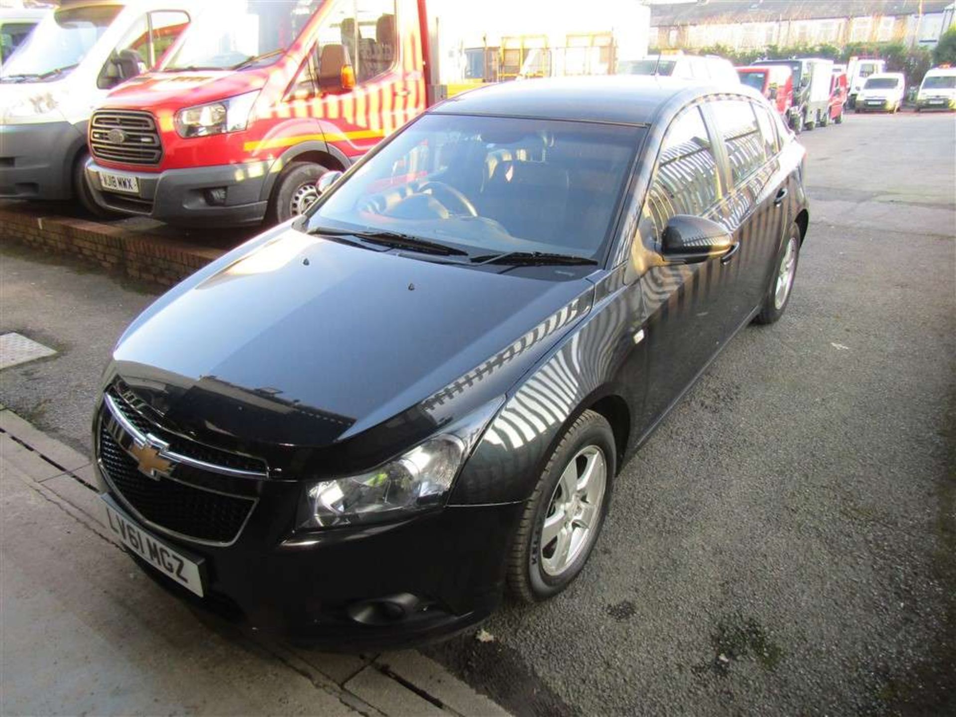 2011 61 reg Chevrolet Cruze LT Auto - Image 2 of 6