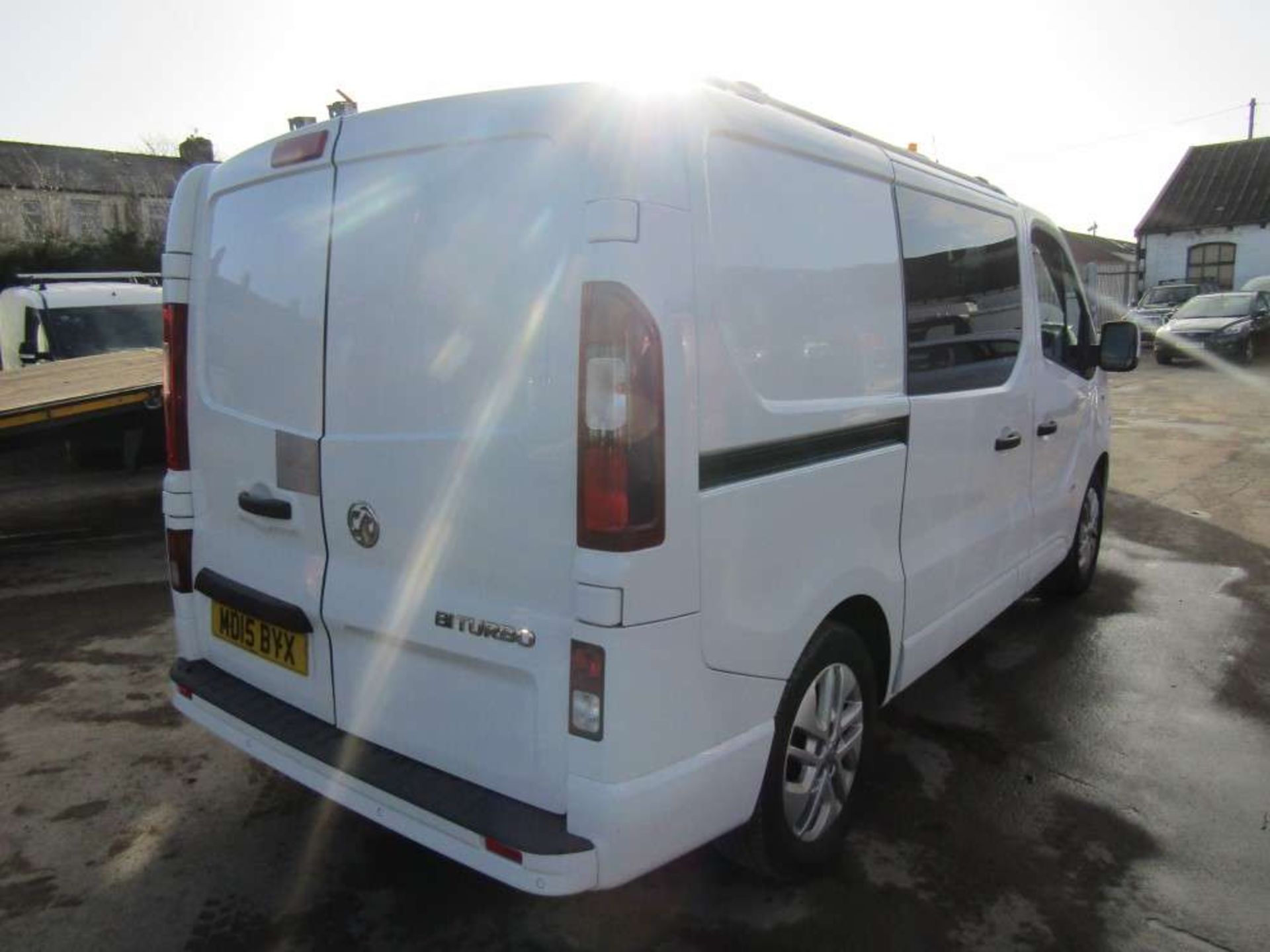 2015 15 reg Vauxhall Vivaro 2900 Sportive CDTI Crew Van - Image 4 of 8