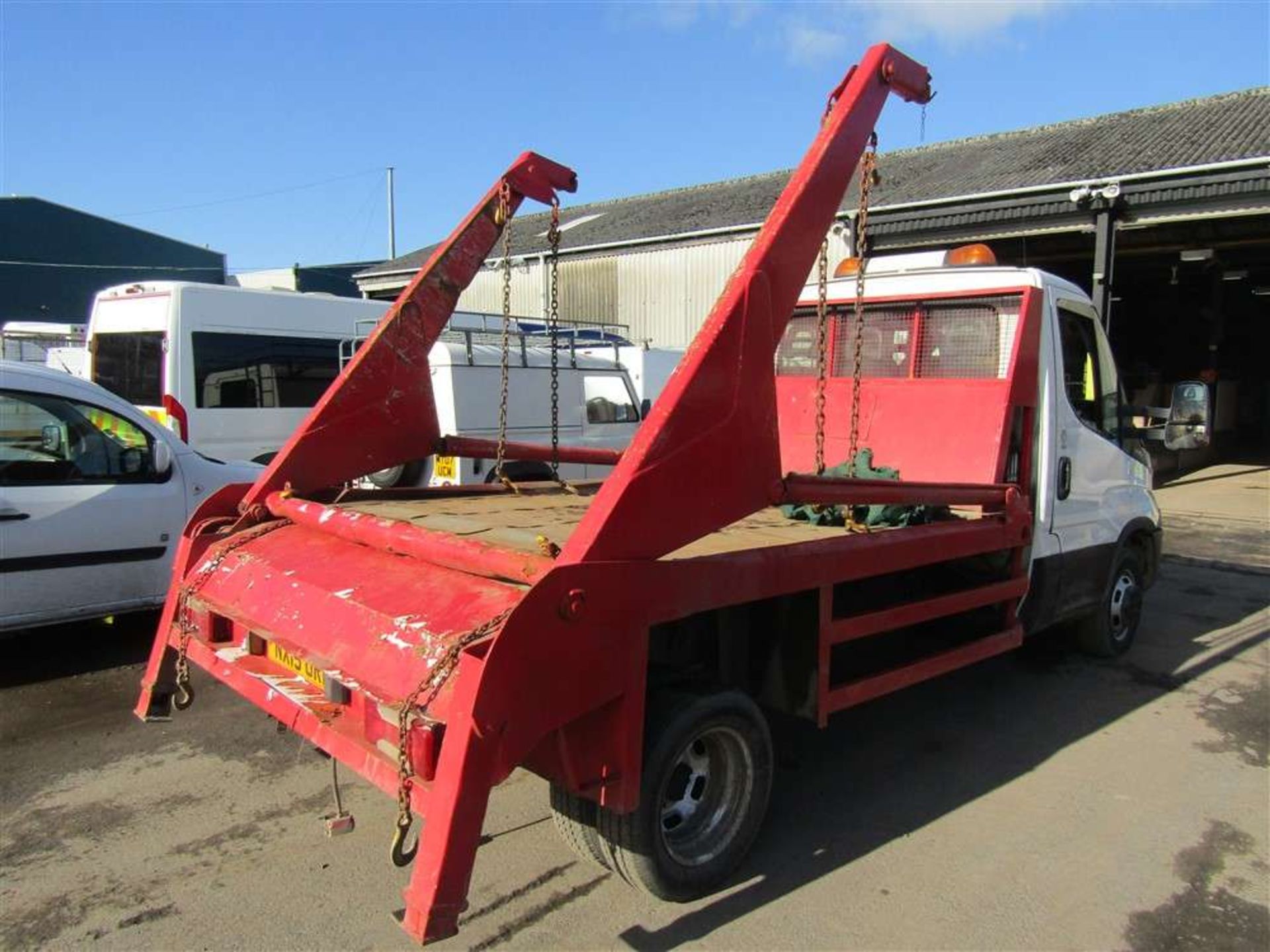 2015 15 reg Iveco Daily 3.5 Tonne Skip Lorry - Image 4 of 6