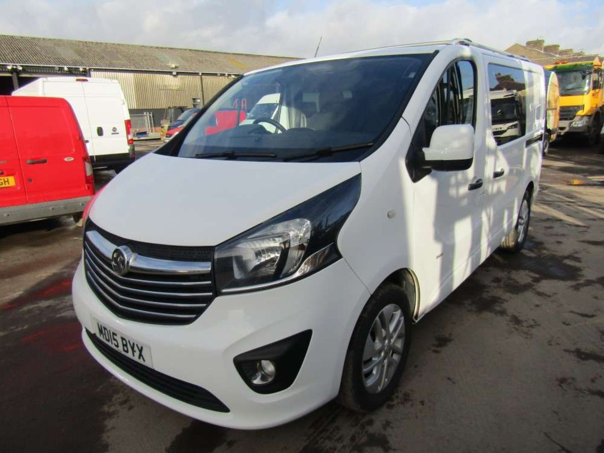 2015 15 reg Vauxhall Vivaro 2900 Sportive CDTI Crew Van - Image 2 of 8