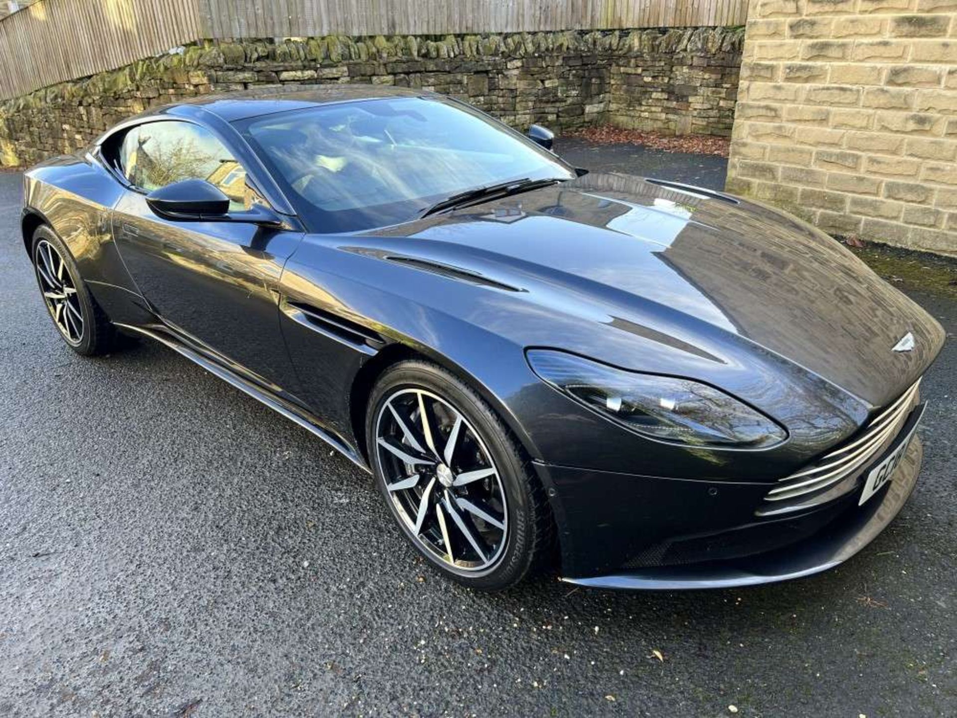 2018 18 reg Aston Martin DB11 V8 (On VCAR Cat N)