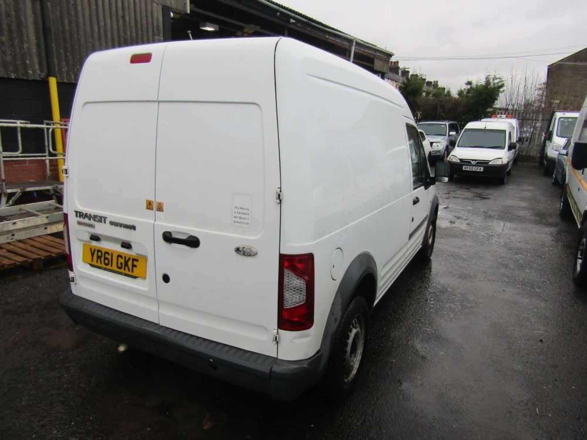 2011 61 reg Ford Transit Connect 90 T230 (Direct Council) - Image 4 of 7