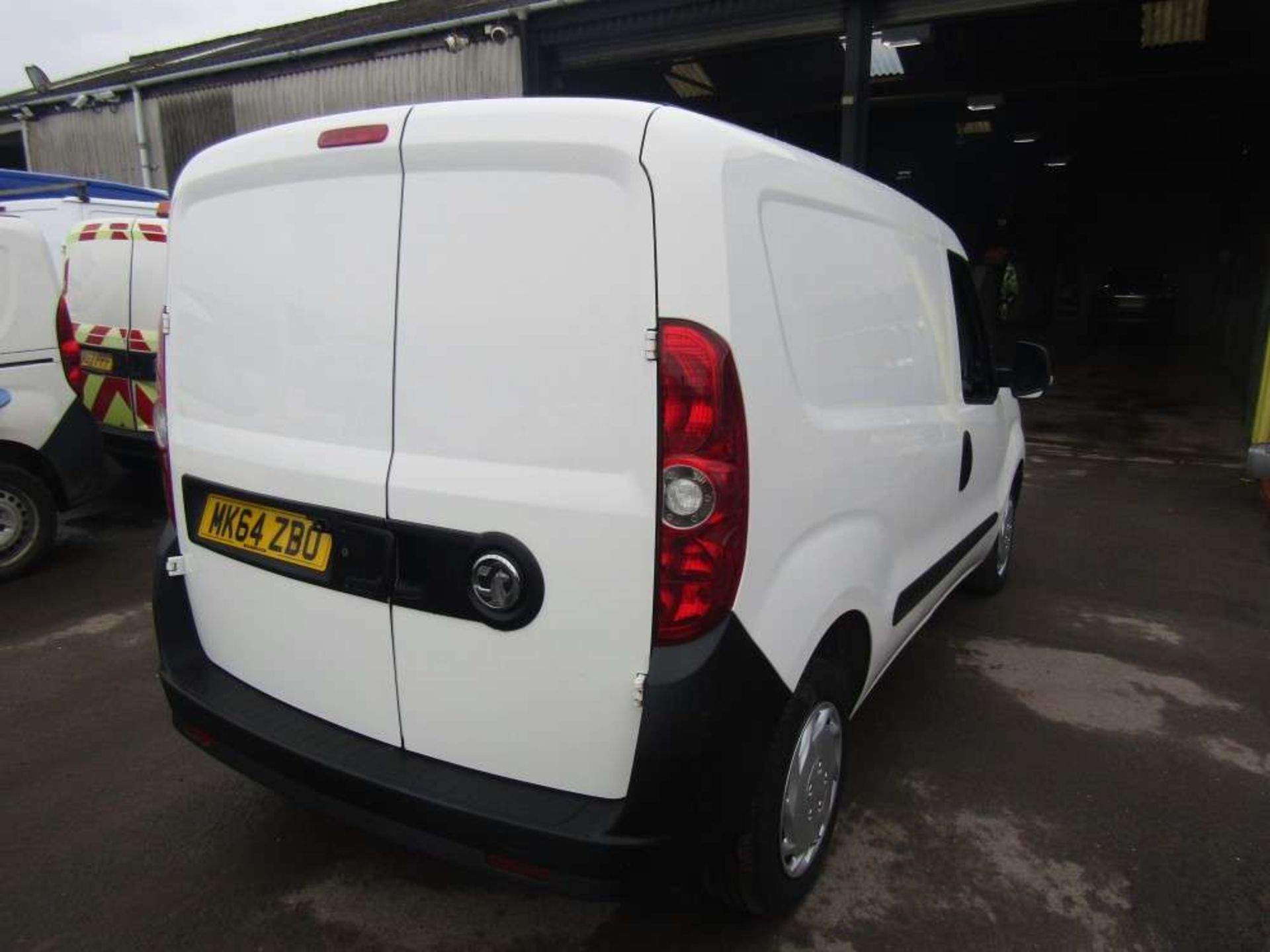 2014 64 reg Vauxhall Combo 2000 L1H1 CDTI - Image 4 of 7