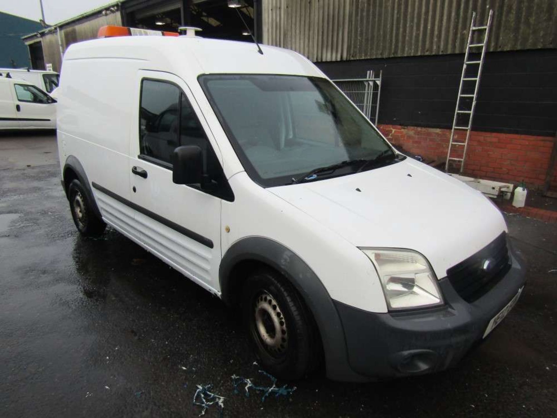 2012 12 reg Ford Transit Connect 90 T230 (Runs & Drives but engine issues) (Direct UU Water)