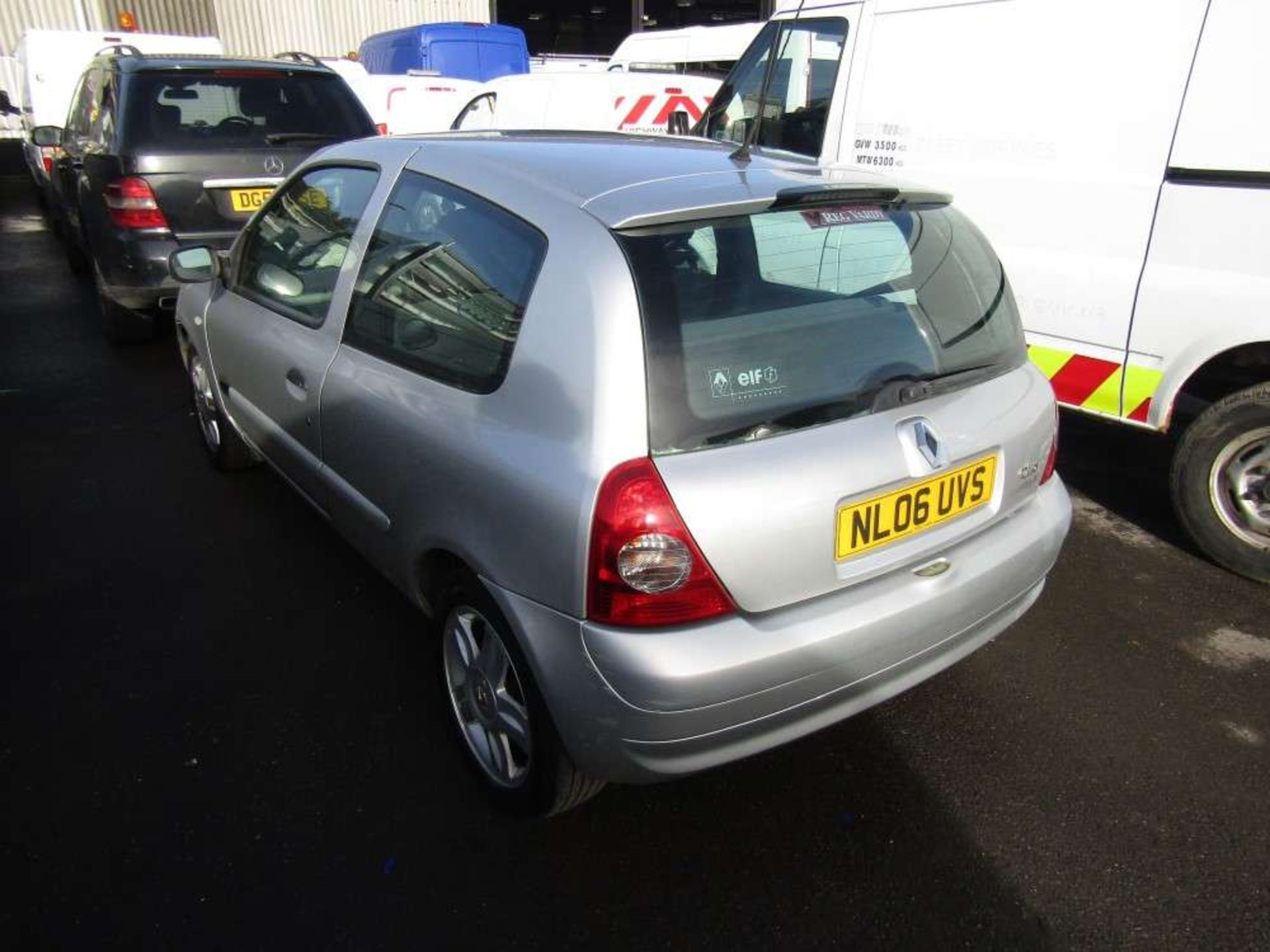 2006 06 reg Renault Clio Campus Sport - Image 3 of 6