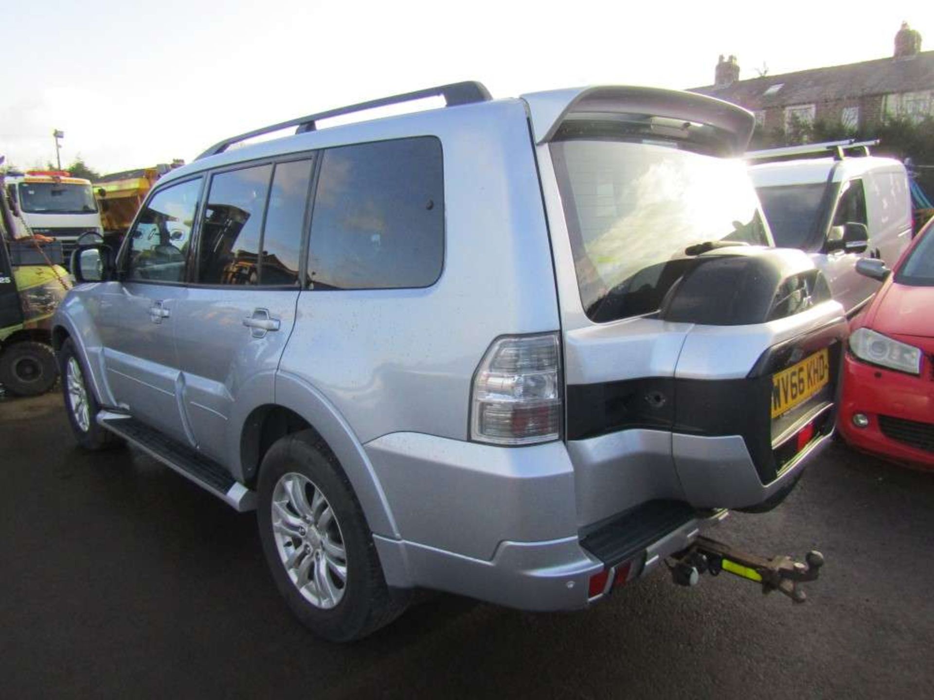 2017 66 reg Mitsubishi Shogun SG3 DI-D LWB Auto (Non Runner) - Image 3 of 6