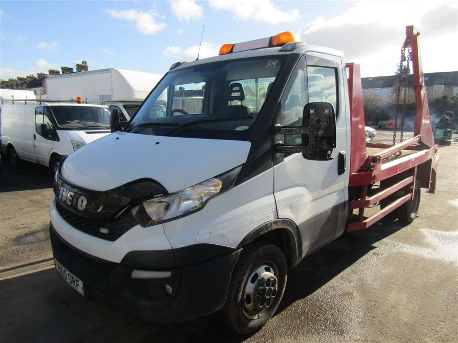 2015 15 reg Iveco Daily 3.5 Tonne Skip Lorry - Image 2 of 6