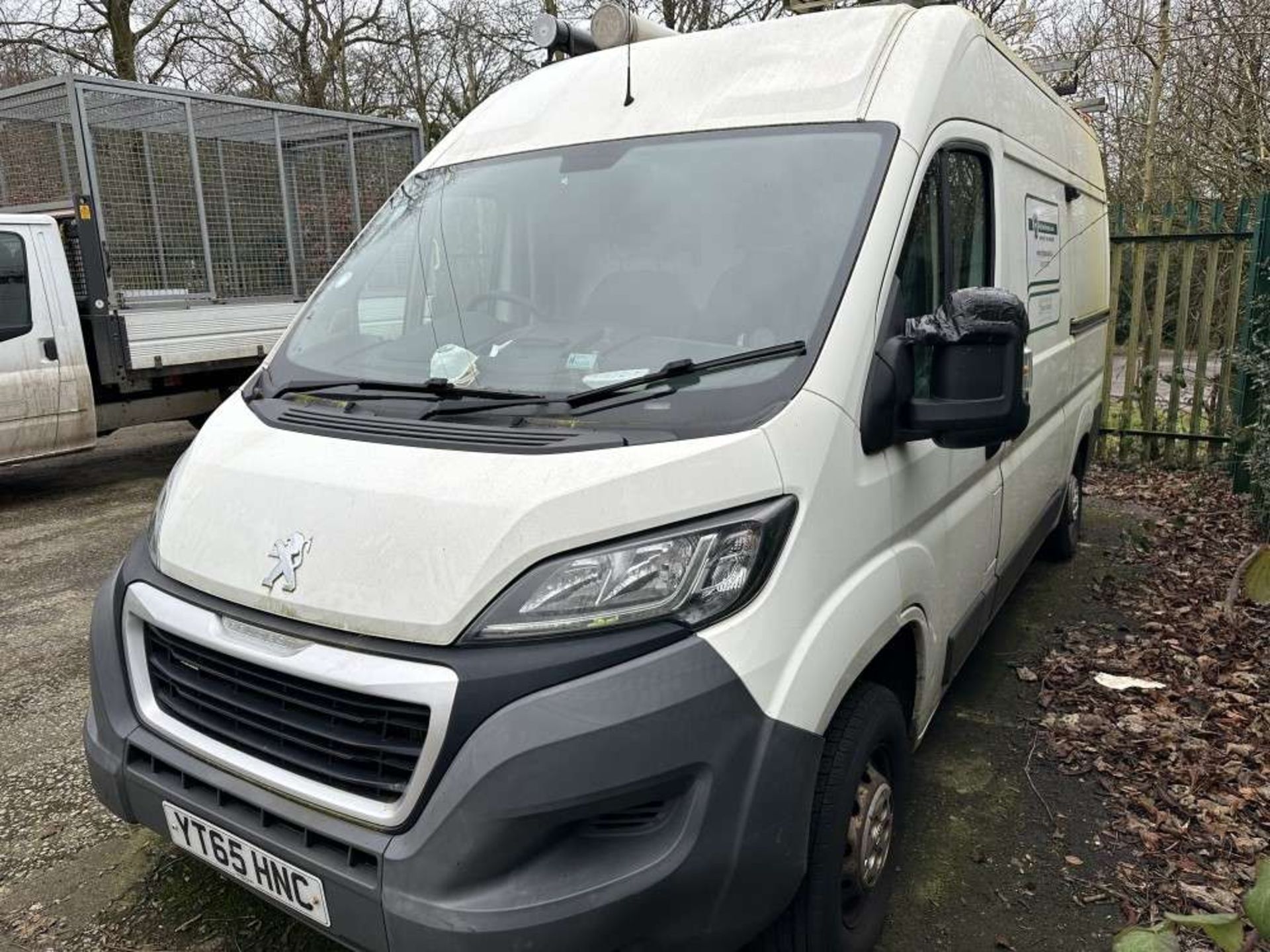 2015 65 reg Peugeot Boxer 335 L2H2 HDI (Brakes maybe stuck on) (Sold on Site - Location Leek) (Direc - Bild 2 aus 5