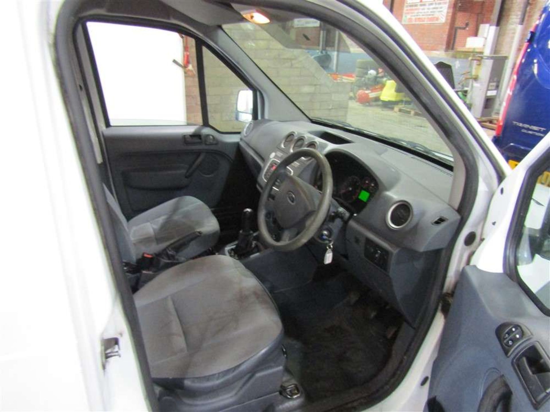 2011 61 reg Ford Transit Connect 90 T200 CDPF (Direct Council) - Image 6 of 7