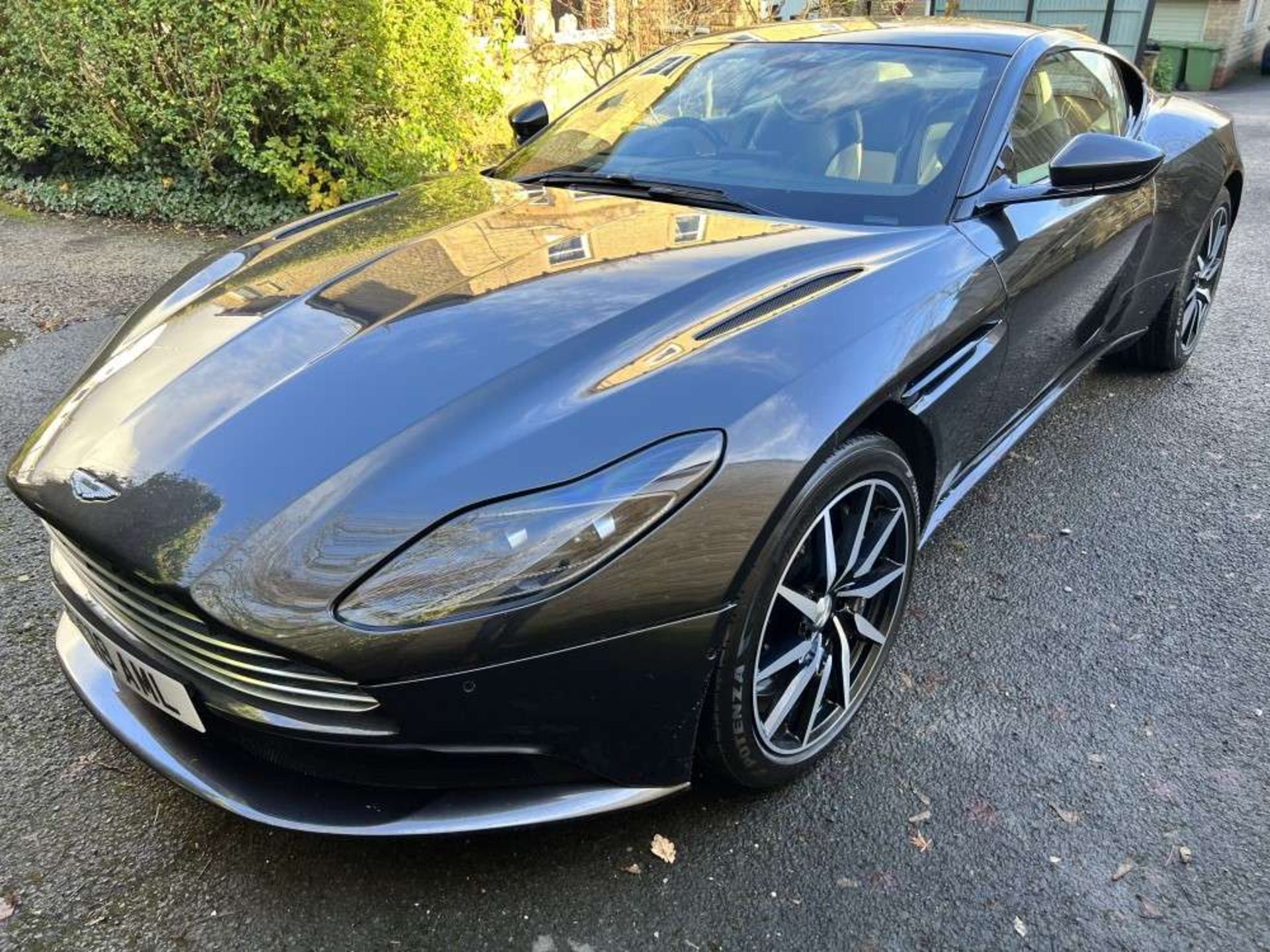 2018 18 reg Aston Martin DB11 V8 (On VCAR Cat N) - Image 3 of 11