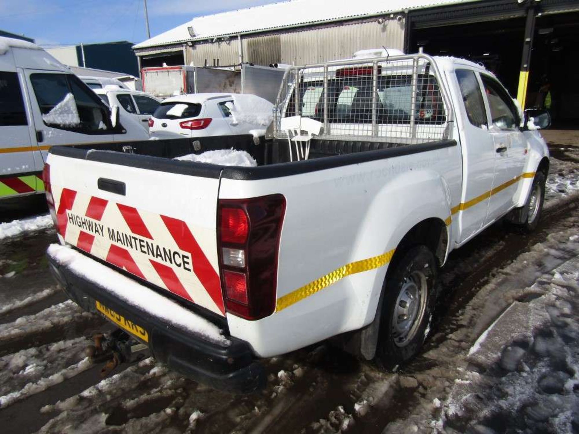 2015 65 reg Isuzu D-Max E/C Twin Turbo TD Pickup (Direct Council) - Image 4 of 6