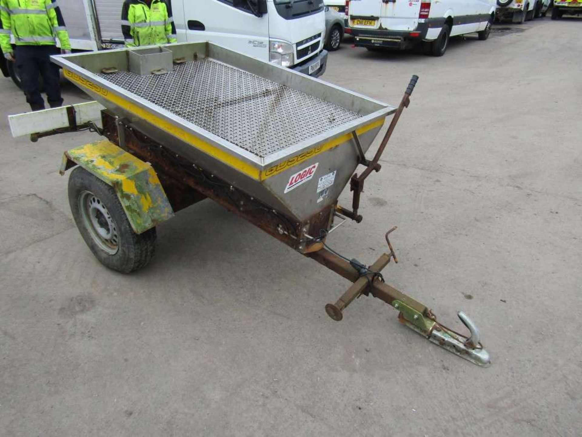 Logic GDS250 Tow Gritter (Direct Council) - Image 4 of 4
