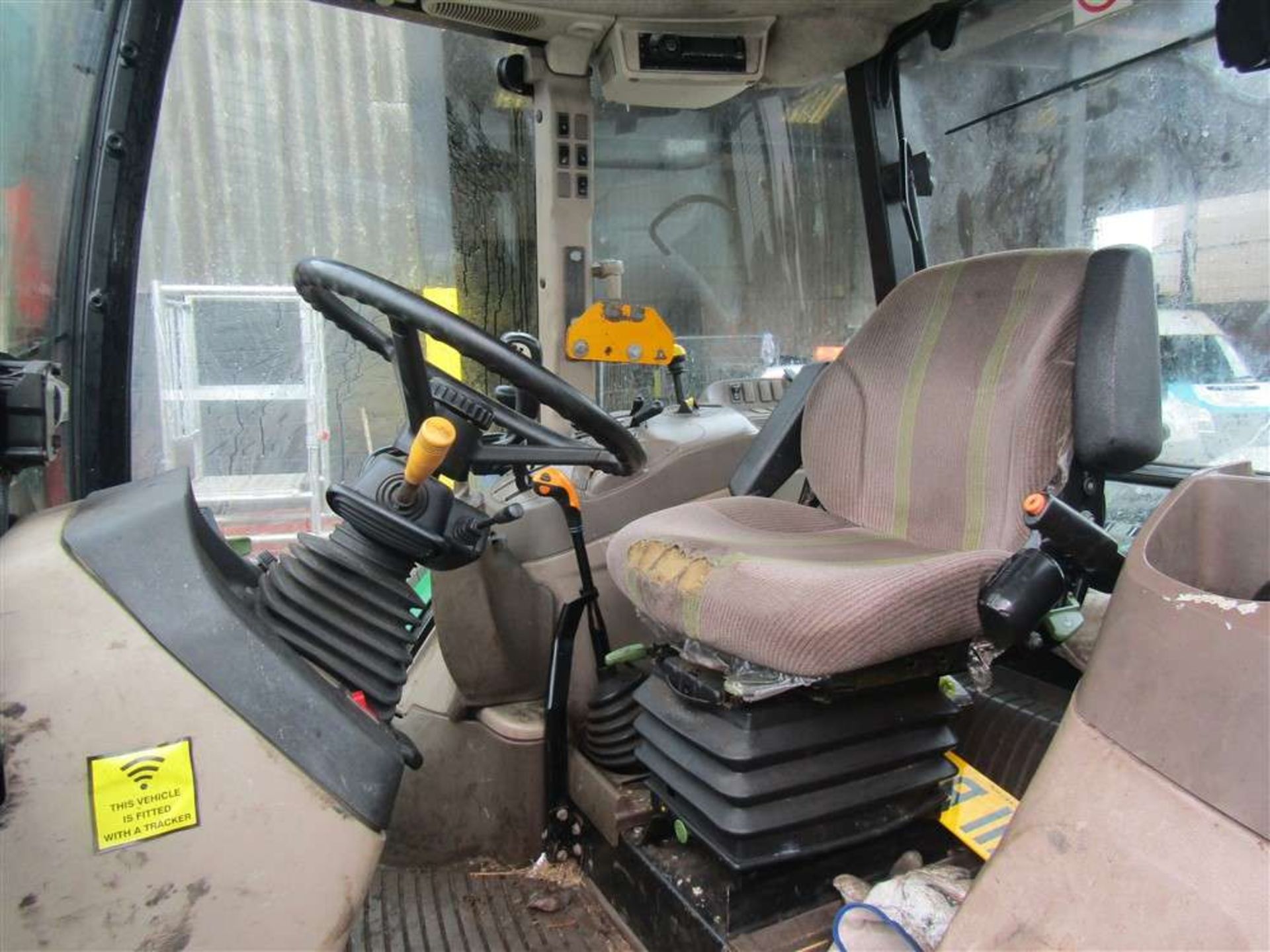 2011 11 reg John Deere 5090m Tractor c/w 583 Loader (Direct Council) - Image 6 of 7