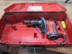 Hilti TE22 110v SDS Drill c/w Side Handle & Carry Case