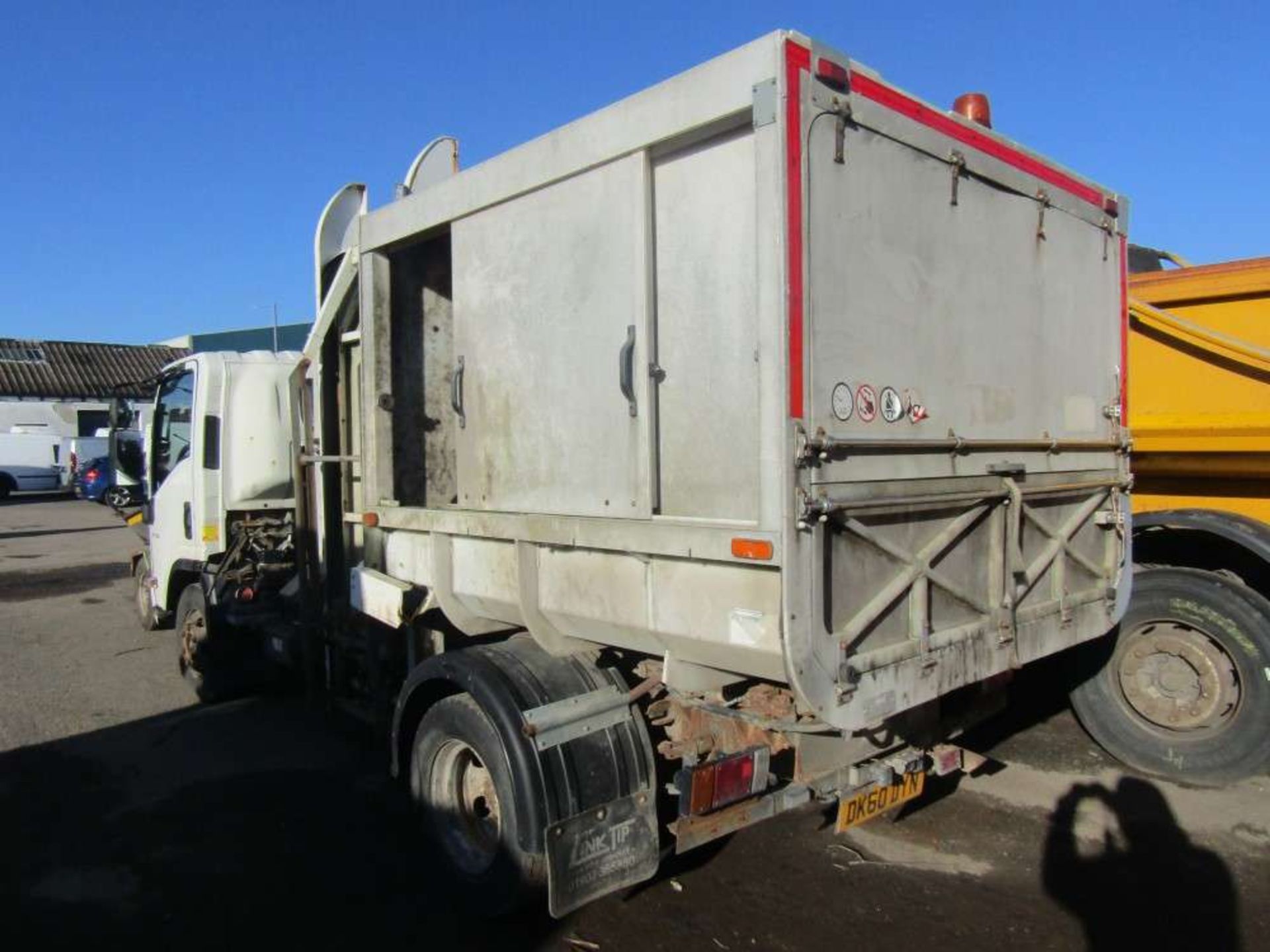 2010 60 reg Isuzu N75.190 Food Waste Collector with Link Tip Side Lifter (Direct Council) - Image 3 of 6