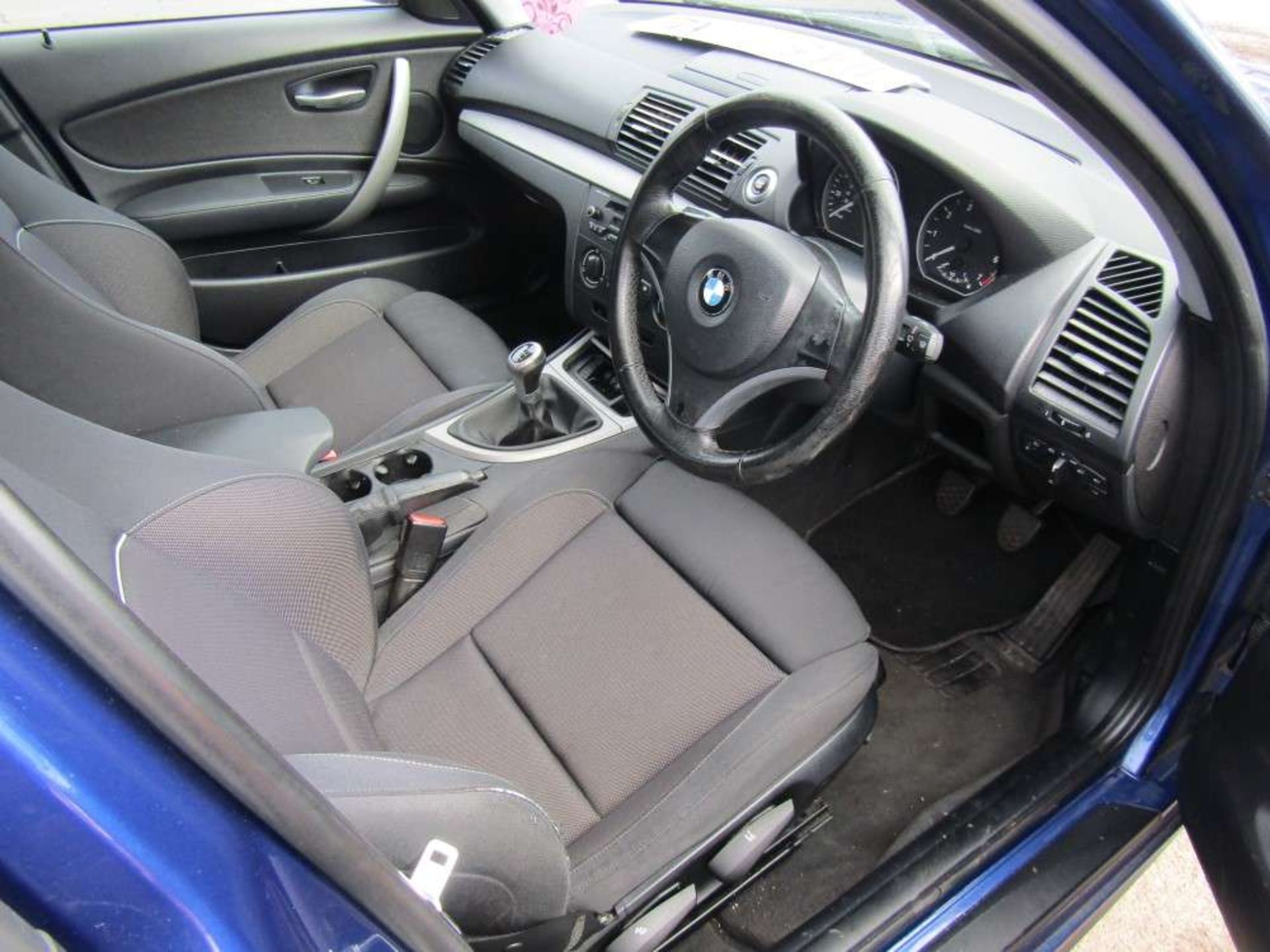 2008 57 reg BMW 116i ES - Image 5 of 6