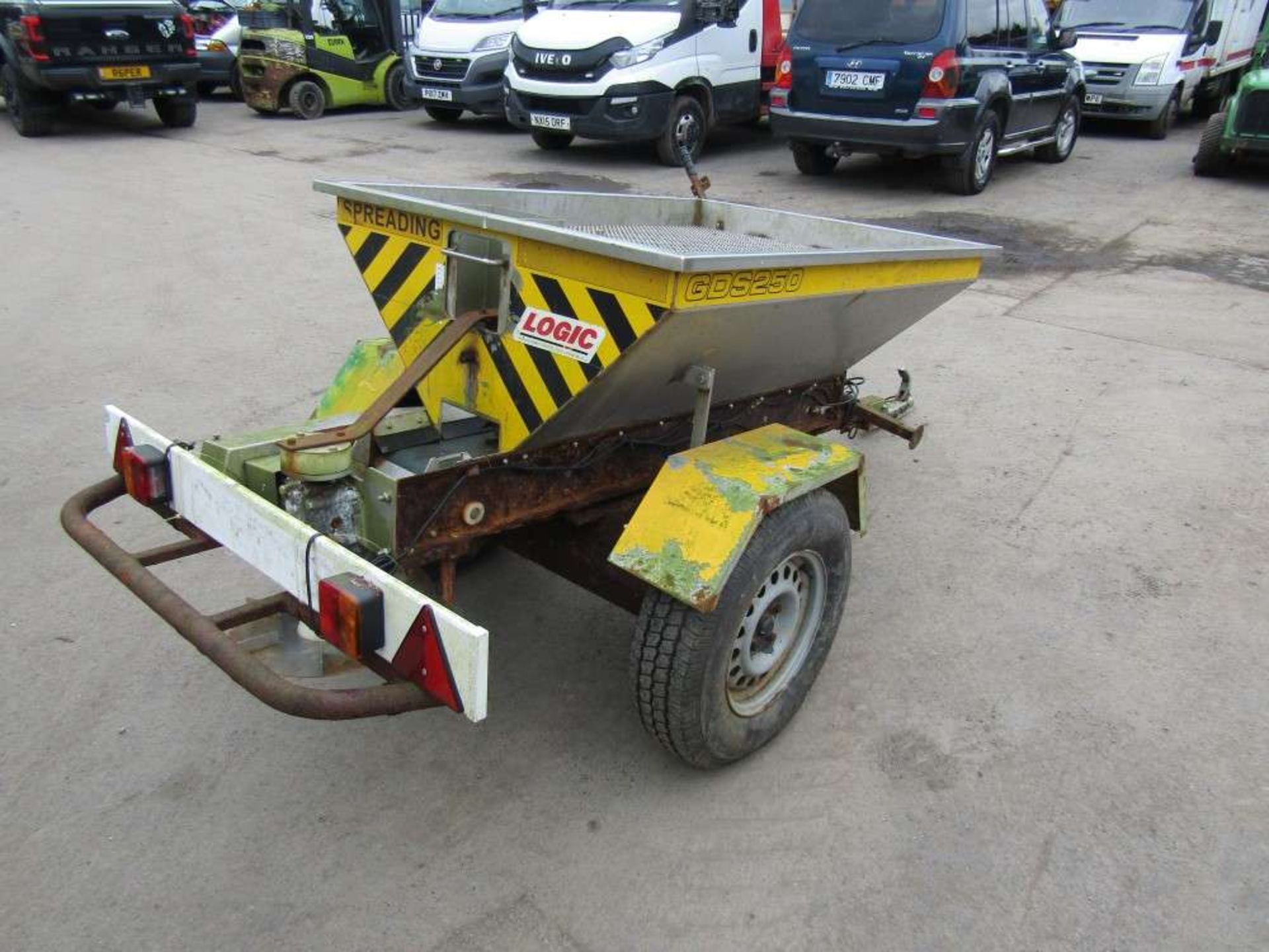 Logic GDS250 Tow Gritter (Direct Council) - Image 3 of 4