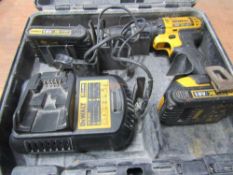 Dewalt 18v Cordless Drill / Screwdriver c/w 2 x Batteries & Carry Case